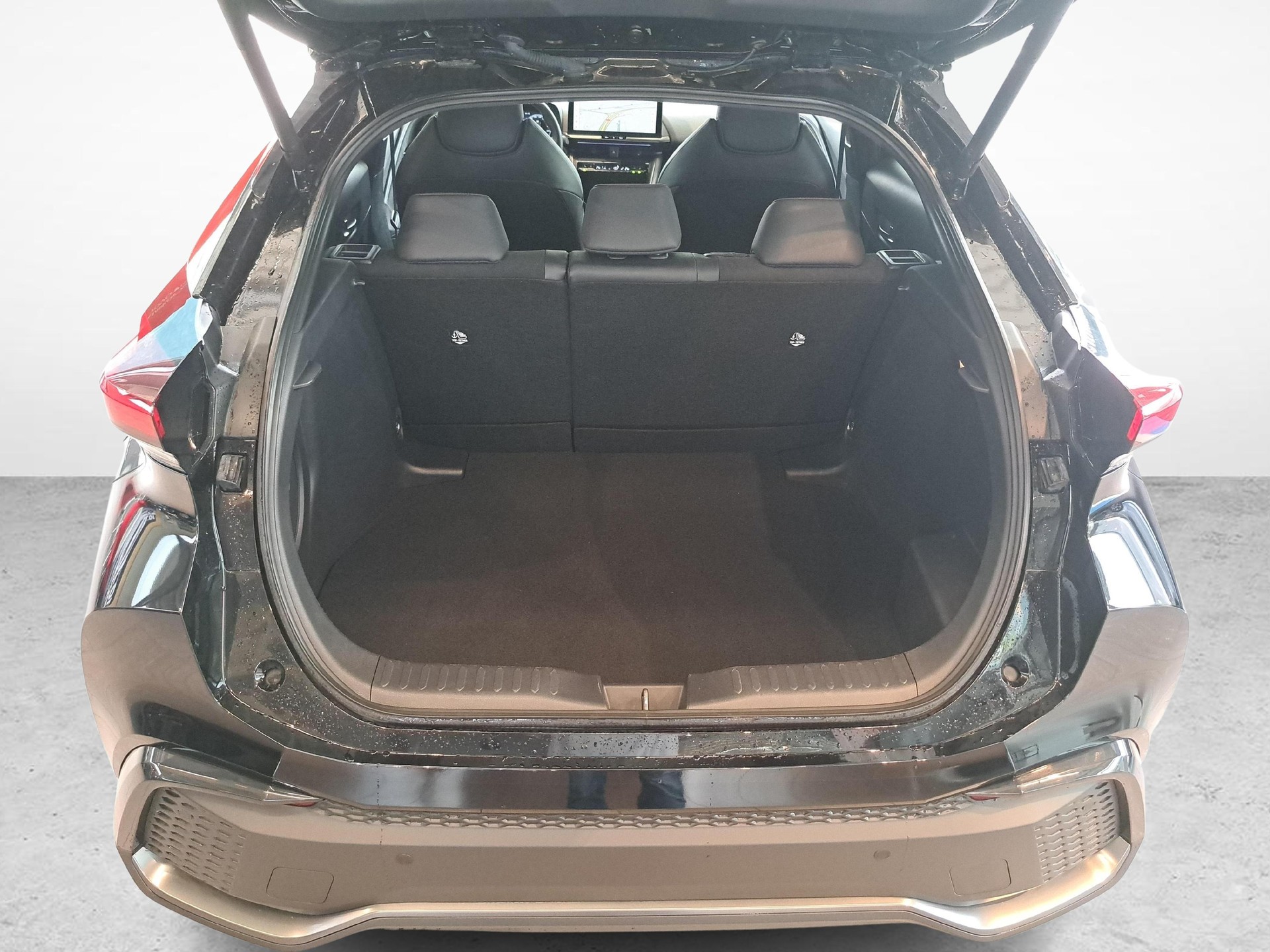 TOYOTA C-HR 2.0 HEV GR Sport Premiere 4x4-image-11