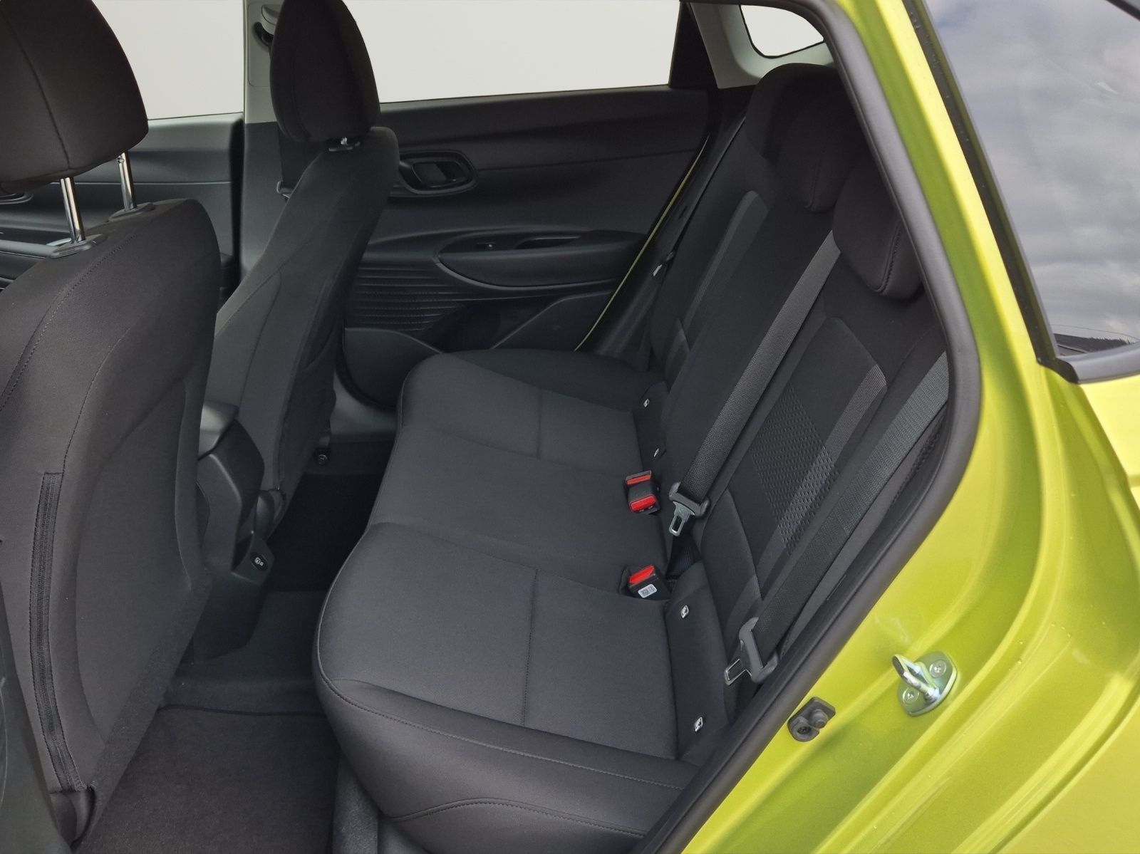 HYUNDAI i20 1.0 T-GDi Amplia DCT-image-11