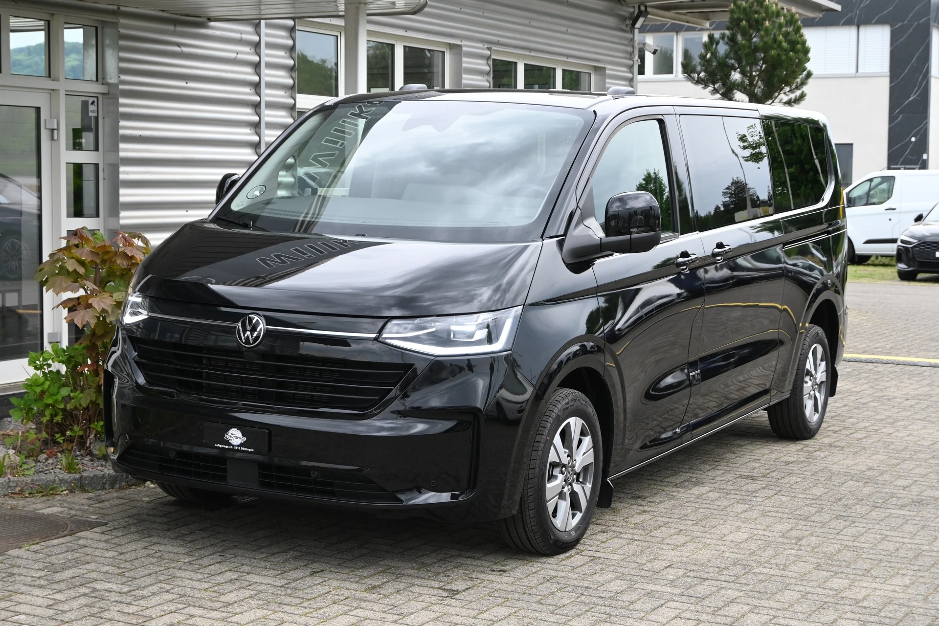 VW Caravelle 2.0 TDI Style LWB Automat 8-Plätzer 170PS + AHK 2500kg + Standheizung-showroom-element-1