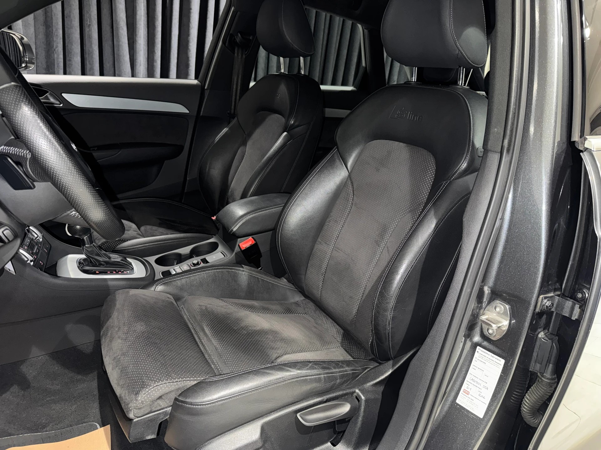 AUDI AUDI Q3 2.0 TDI quattro S-tronic | CH |-image-15