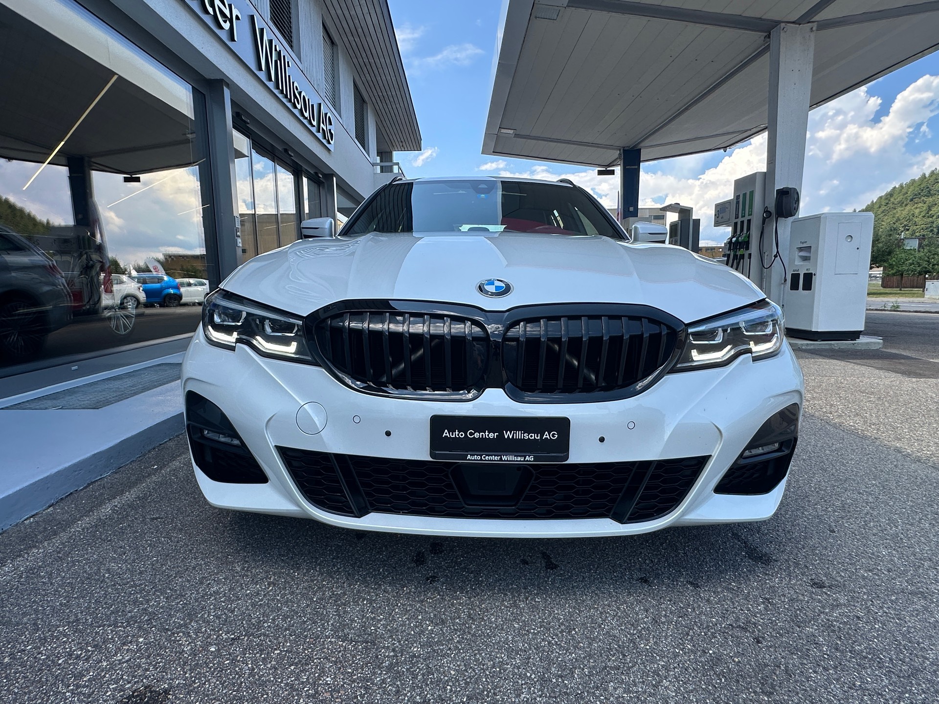 BMW 330i Touring xDrive Steptronic M Sport-image-5