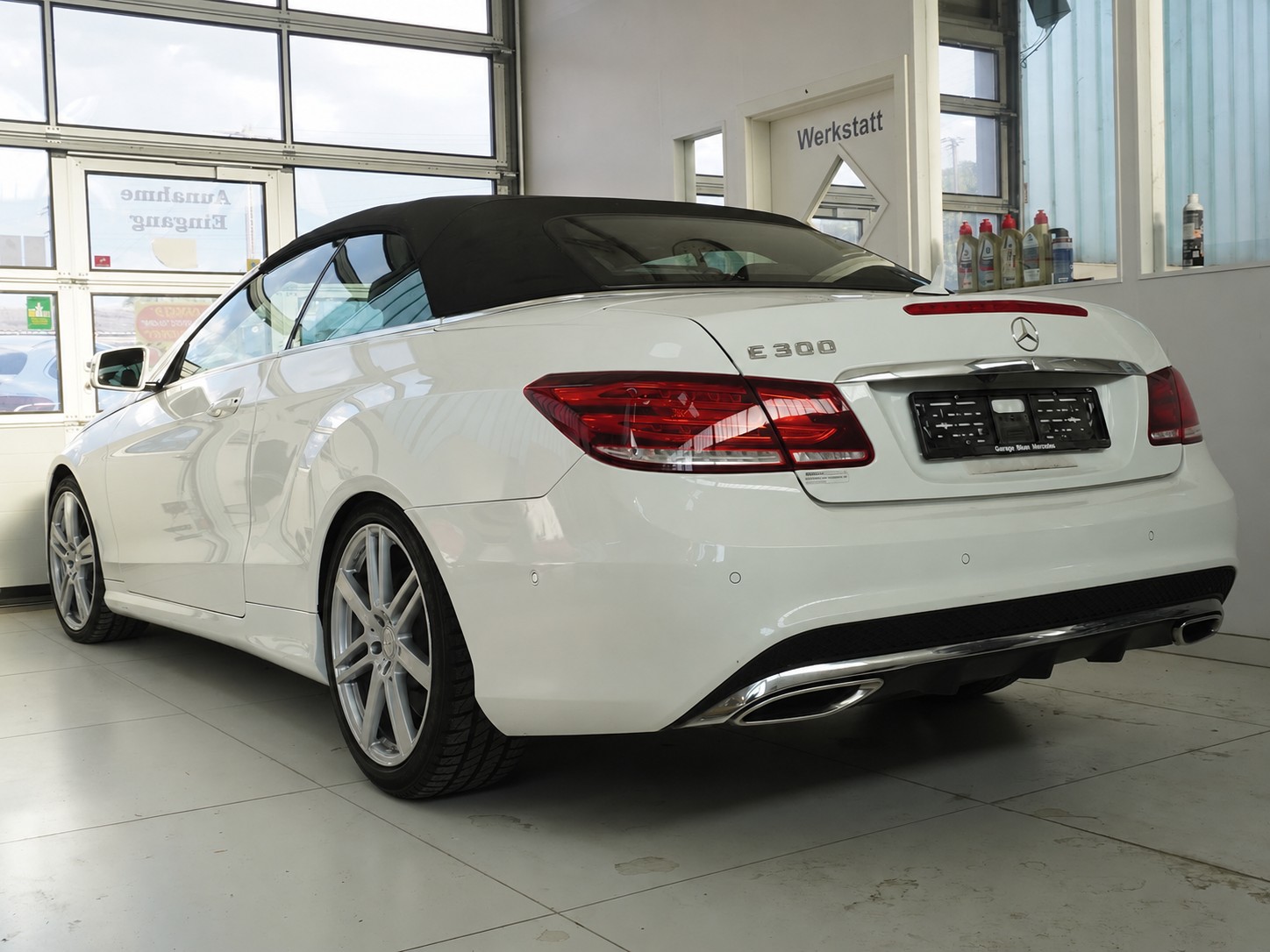 MERCEDES-BENZ E 300 7G-Tronic AMG Line-showroom-element-3