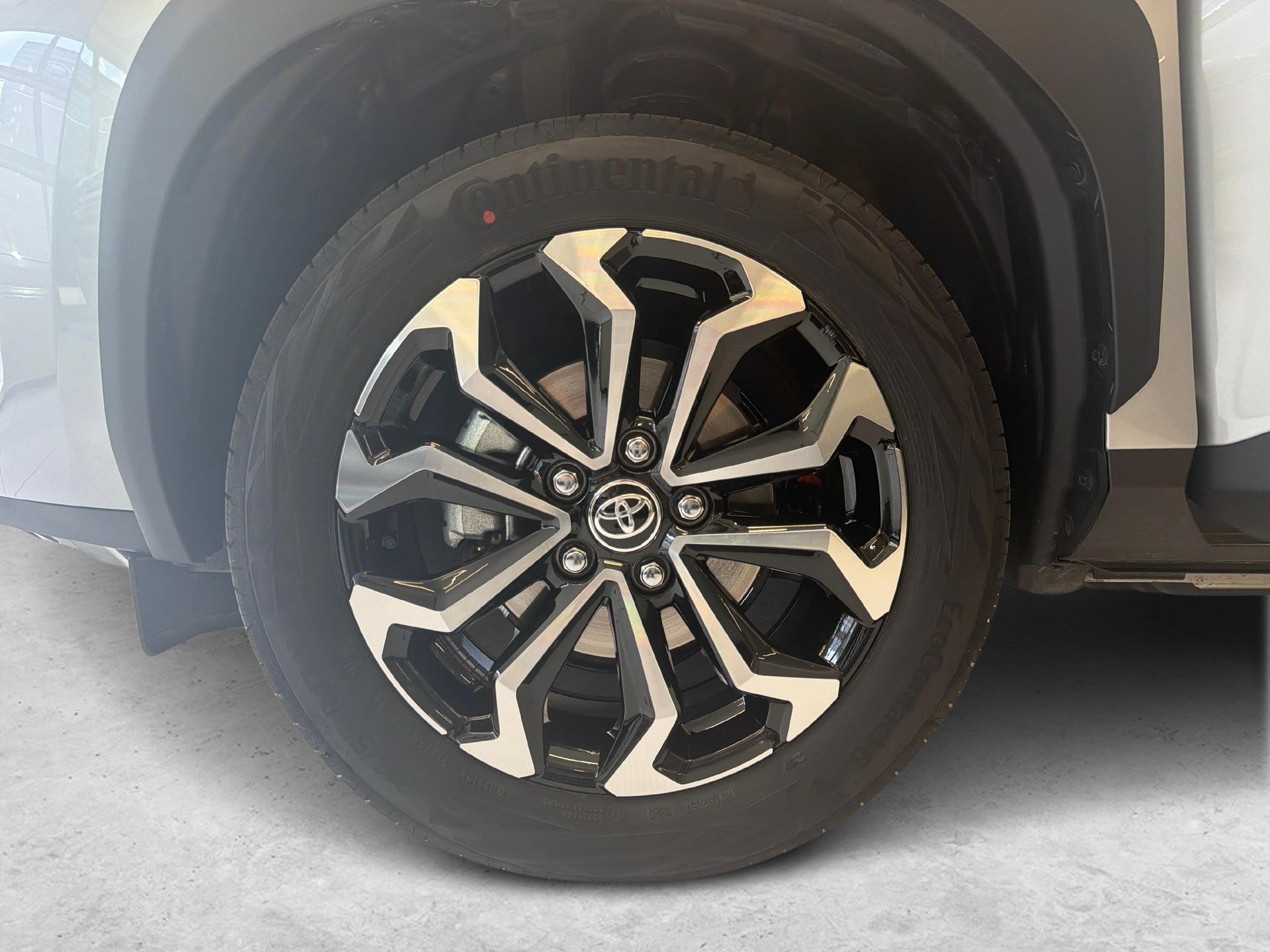 TOYOTA Yaris Cross 1.5 VVT-i HSD Trend AWD-i - Ruote invernali & Servizi inclusi-image-12