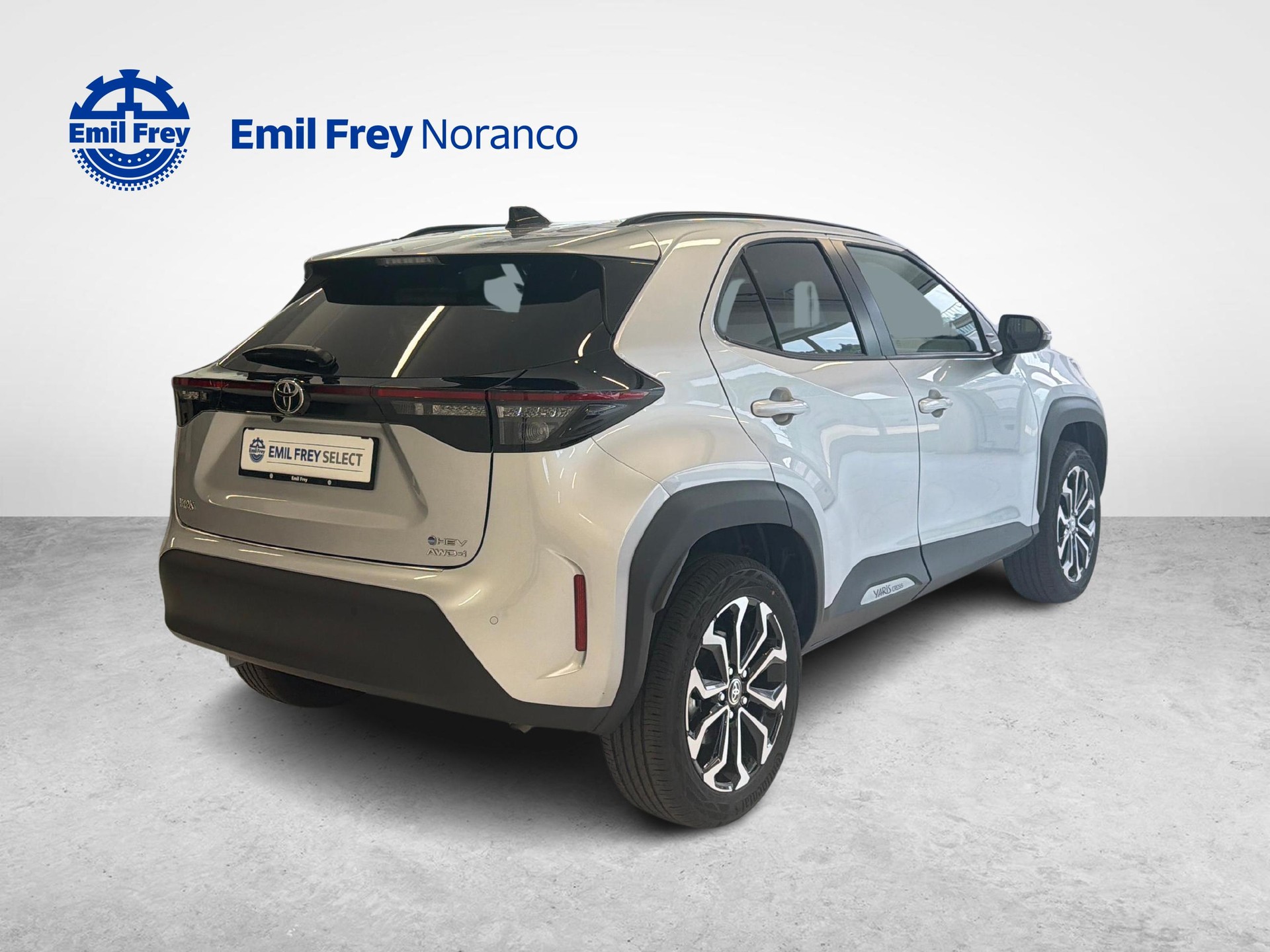 TOYOTA Yaris Cross 1.5 VVT-i HSD Trend AWD-i - Ruote invernali & Servizi inclusi-image-4