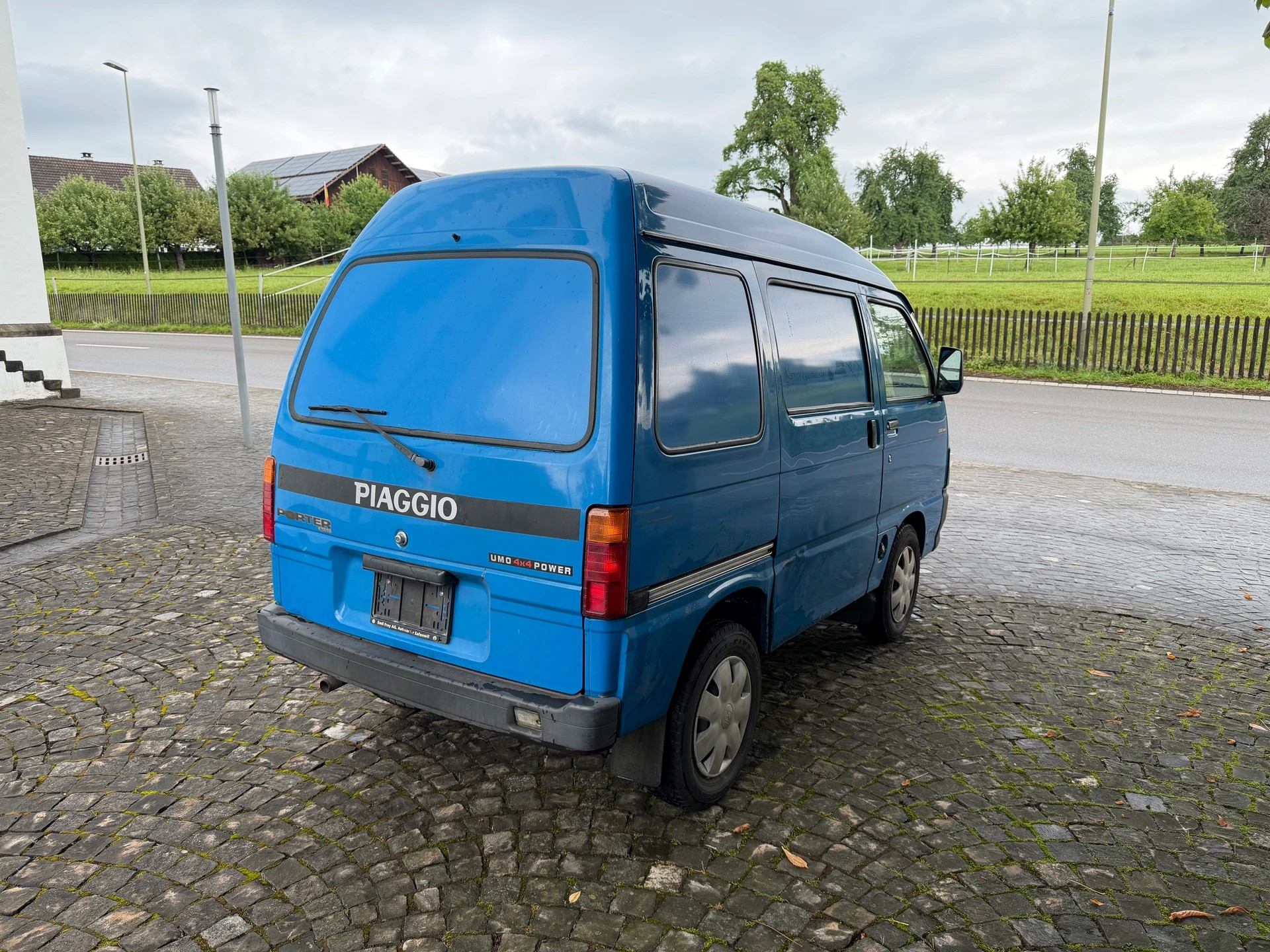 PIAGGIO Porter 1.3 4x4 Umo 4x4 / Kasten / 1 Hand / CH-Fahrzeug / Schiebetür links & rechts-image-5