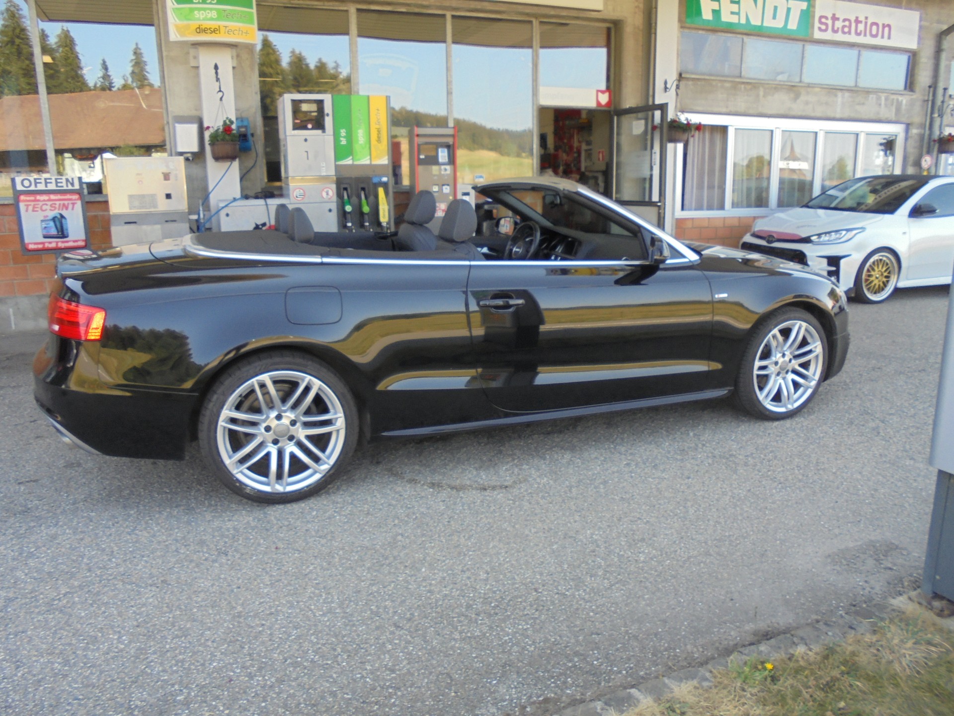 AUDI A5 Cabriolet 1.8 TFSI multitronic-image-2