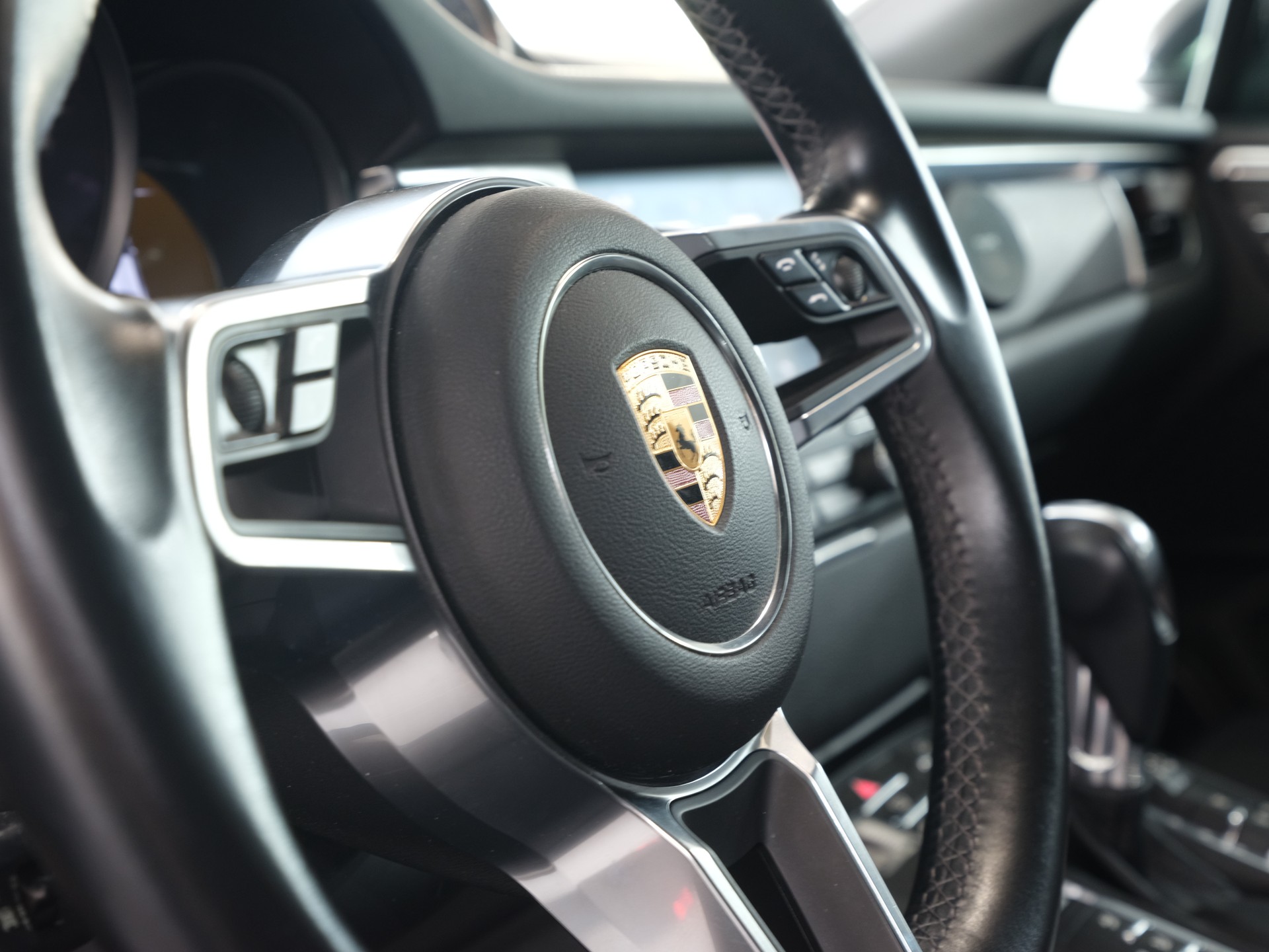 PORSCHE Macan GTS PDK *Bose* *Panorama* *Sportabgassanlage*-image-20