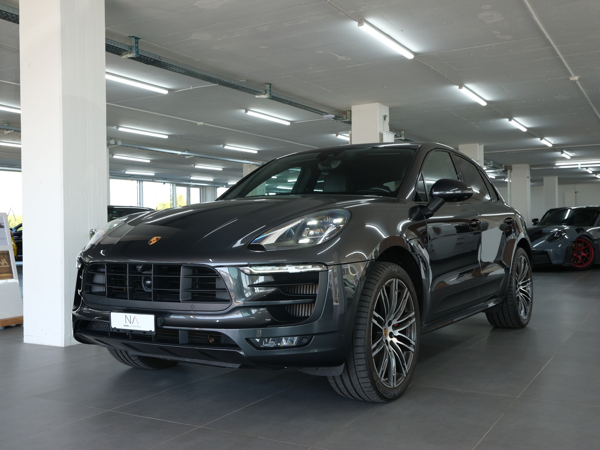 PORSCHE Macan GTS PDK *Bose* *Panorama* *Sportabgassanlage*-image-7