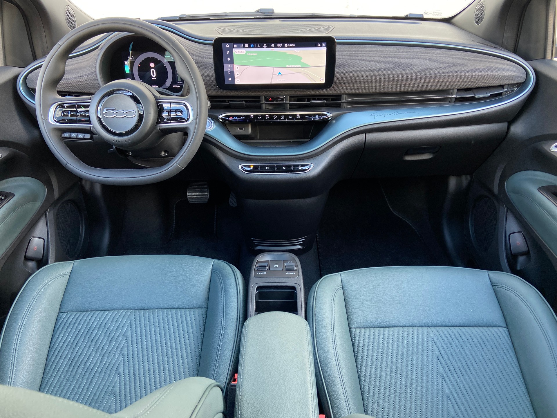 FIAT 500 electric 87 kW Giorgio Armani Collector’s Edition-image-5
