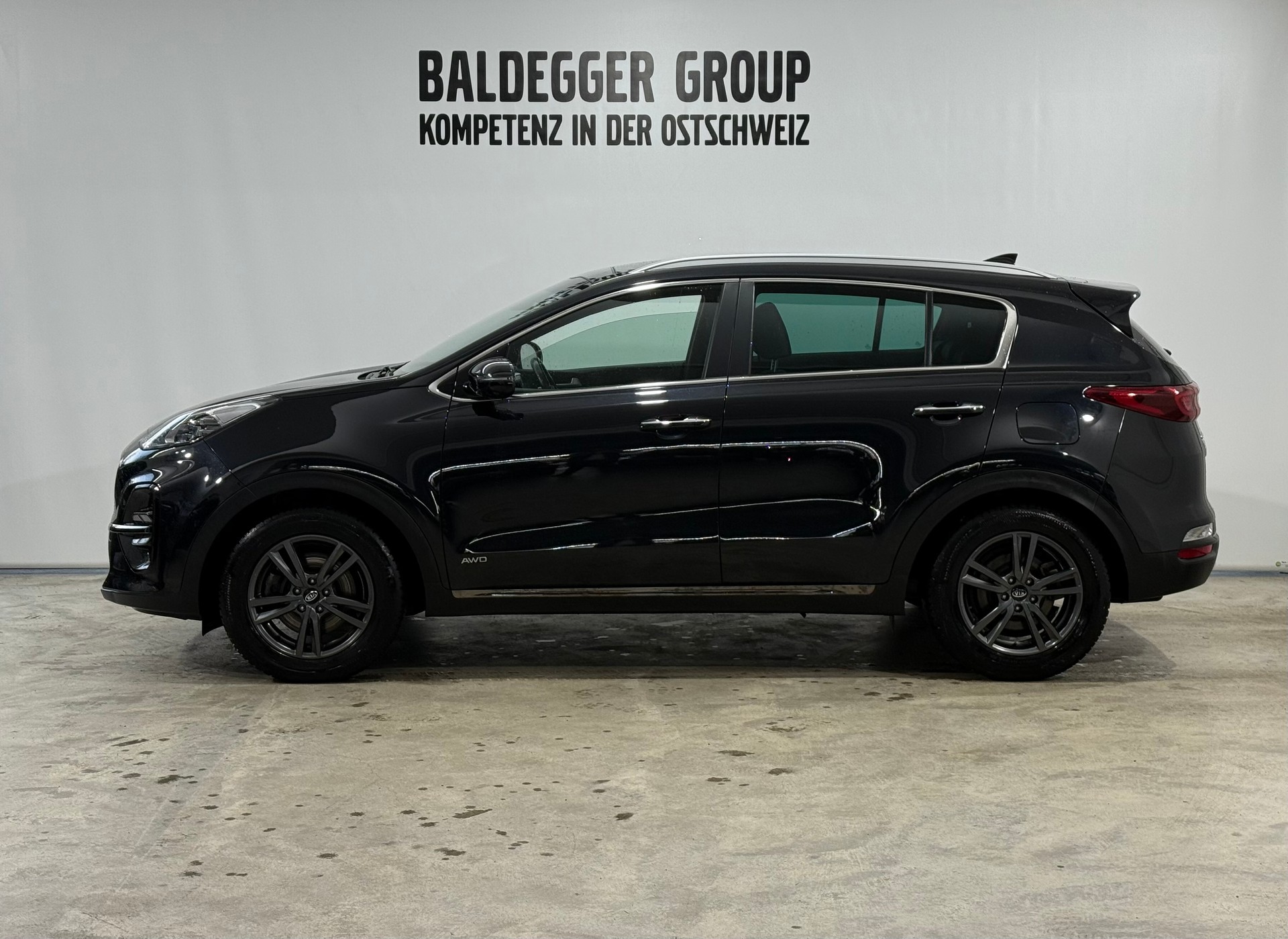 KIA Sportage 1.6 CRDi MHEV GT-Line-showroom-element-1