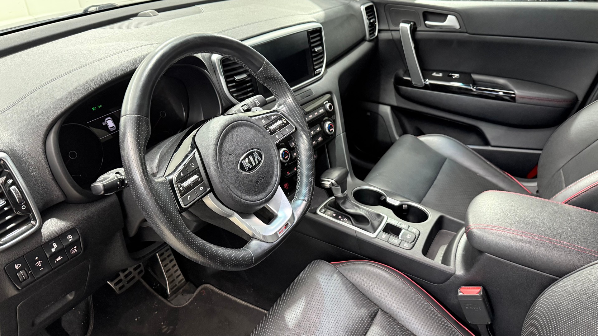 KIA Sportage 1.6 CRDi MHEV GT-Line-showroom-element-3