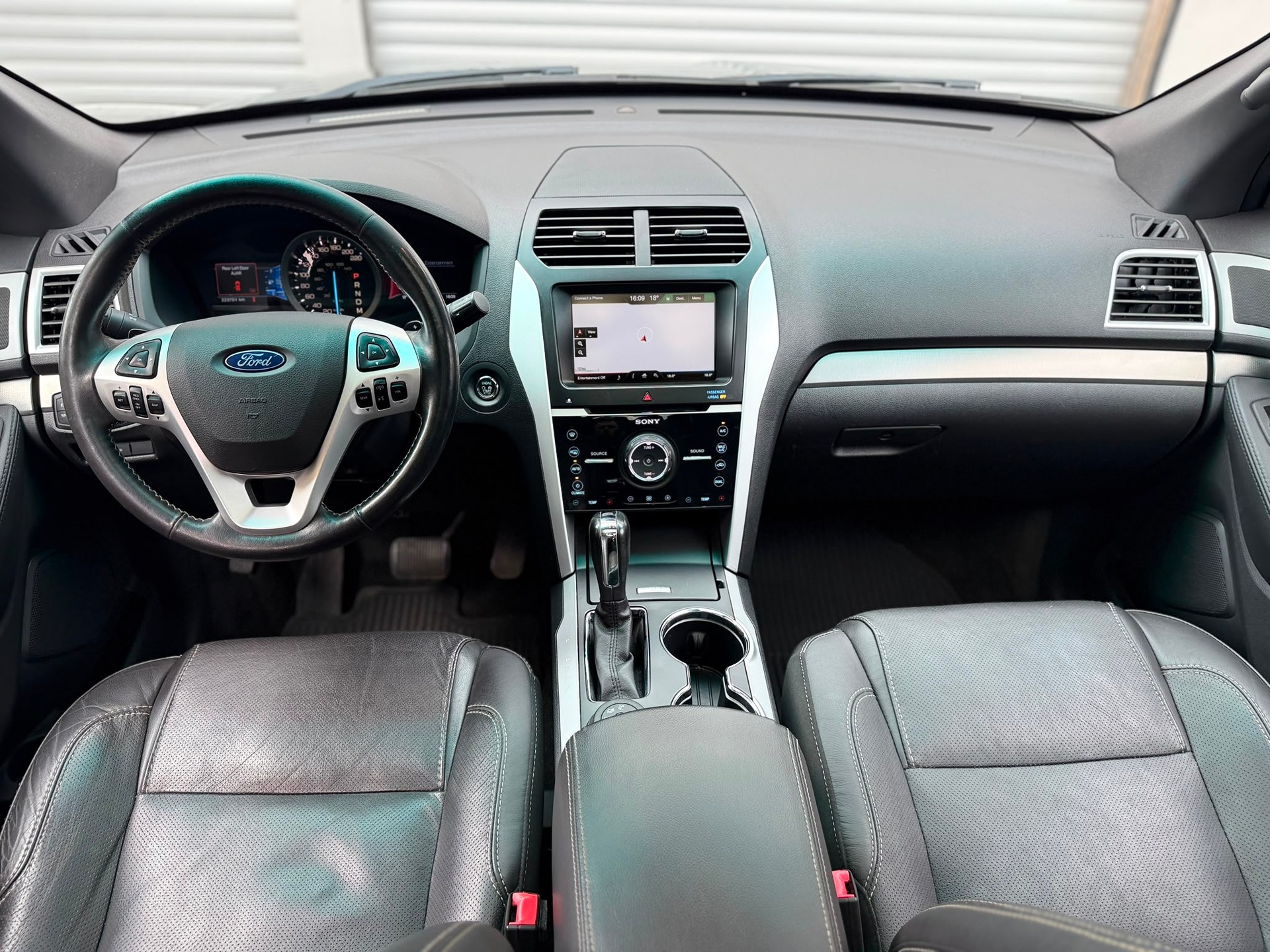 FORD EXPLORER-image-13