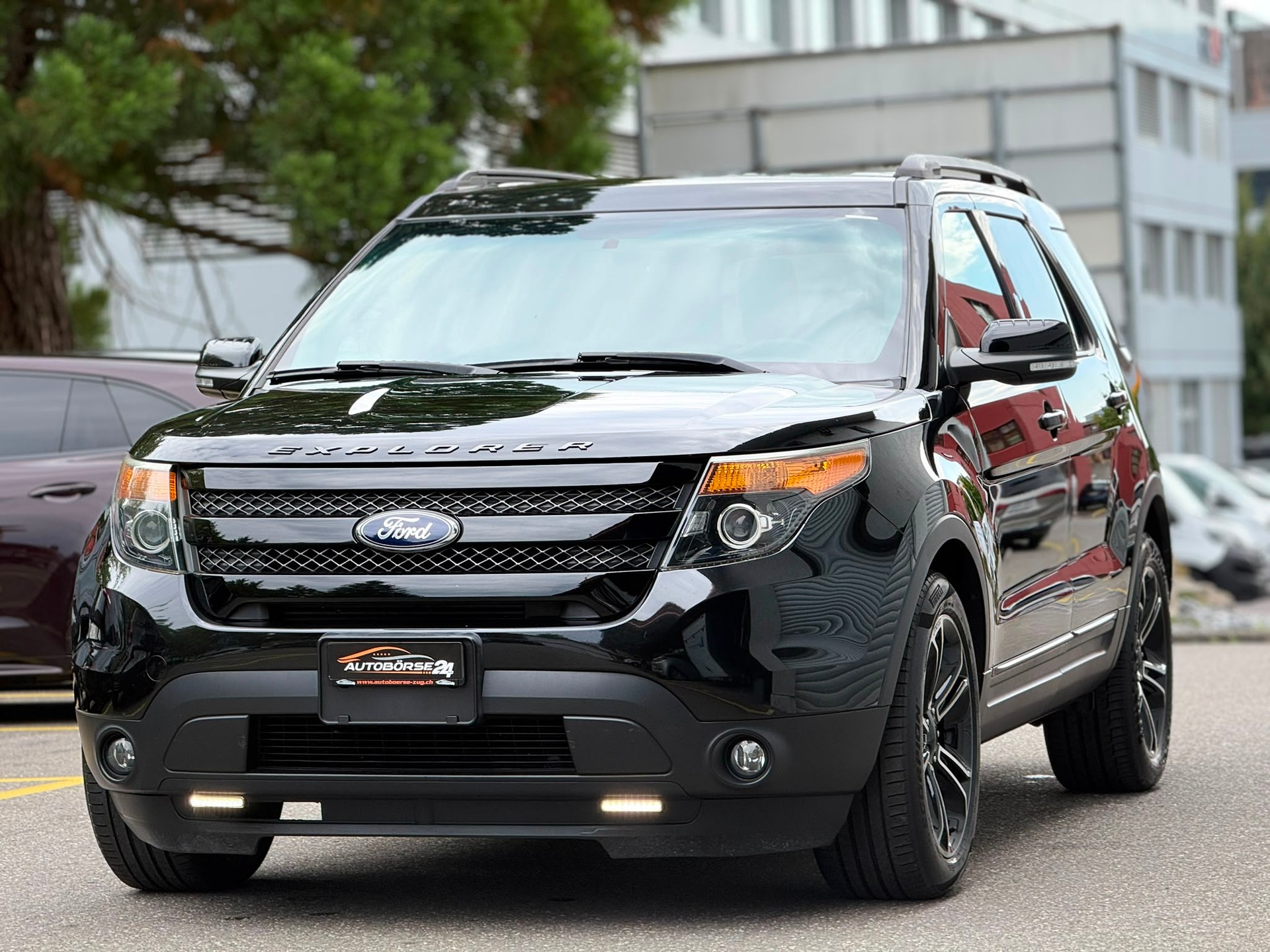 FORD EXPLORER