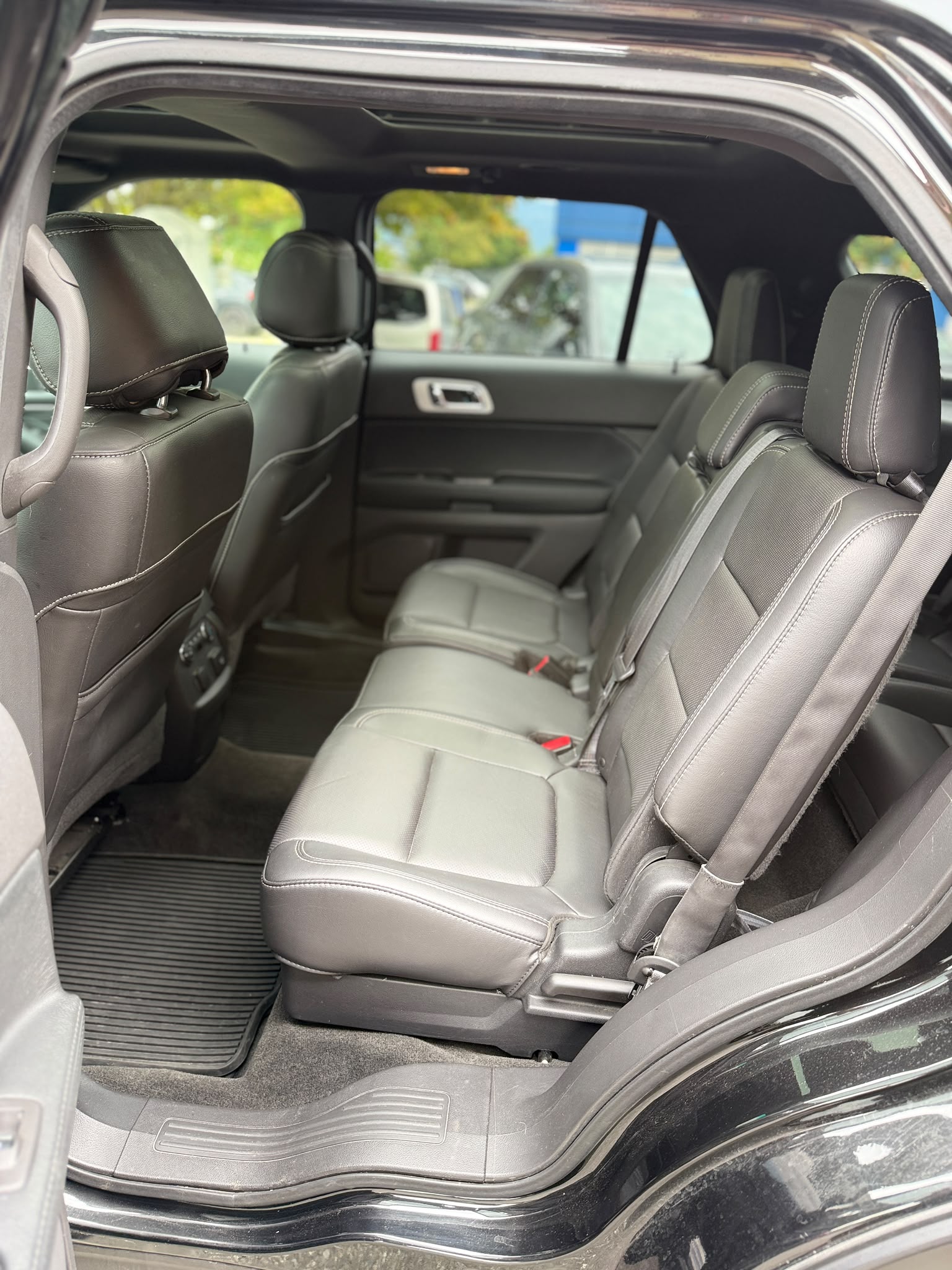 FORD EXPLORER-image-10