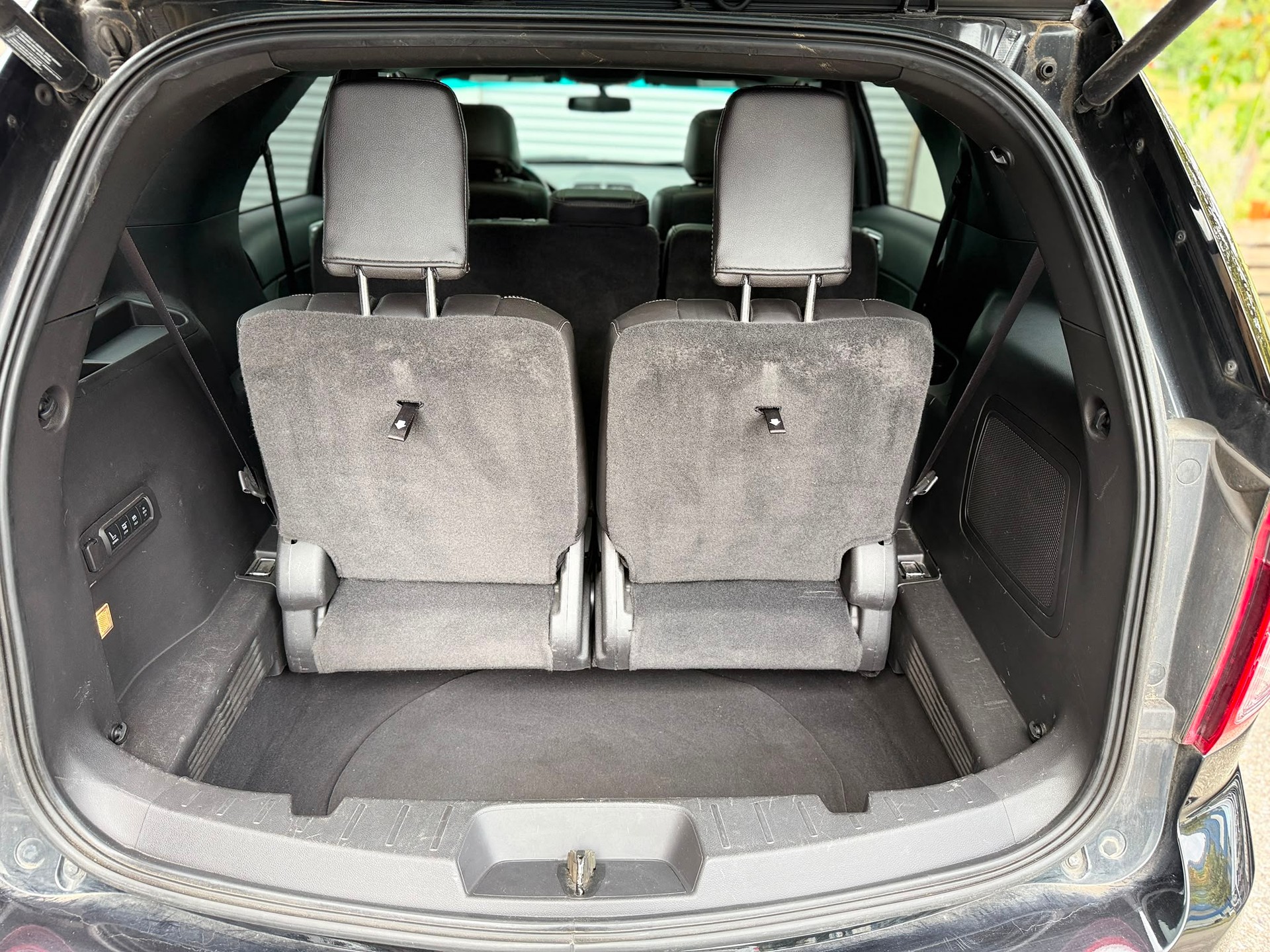 FORD EXPLORER-image-12