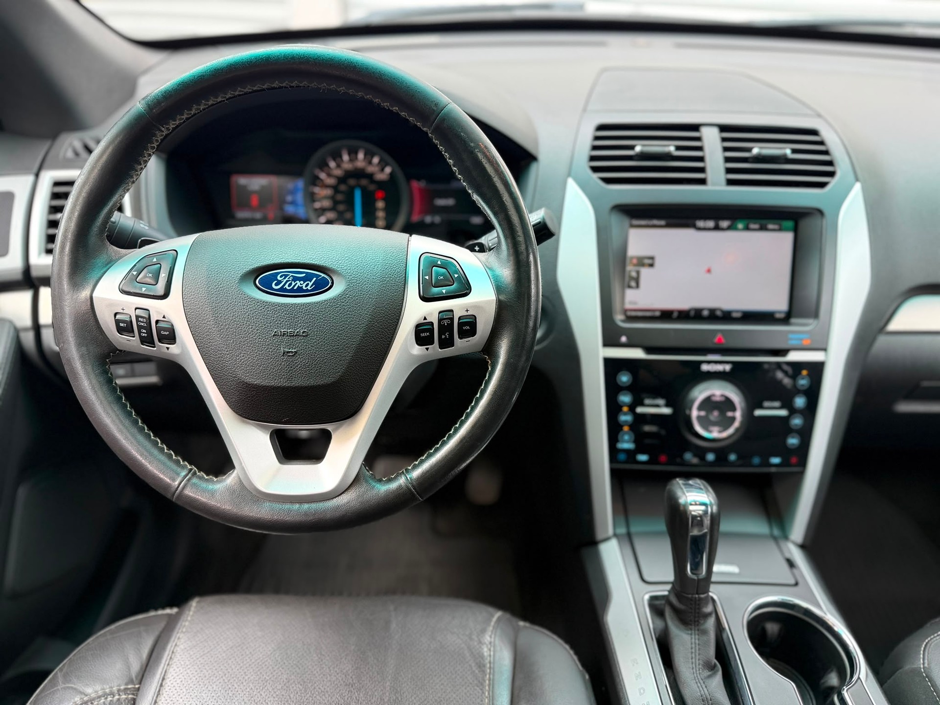 FORD EXPLORER-image-14
