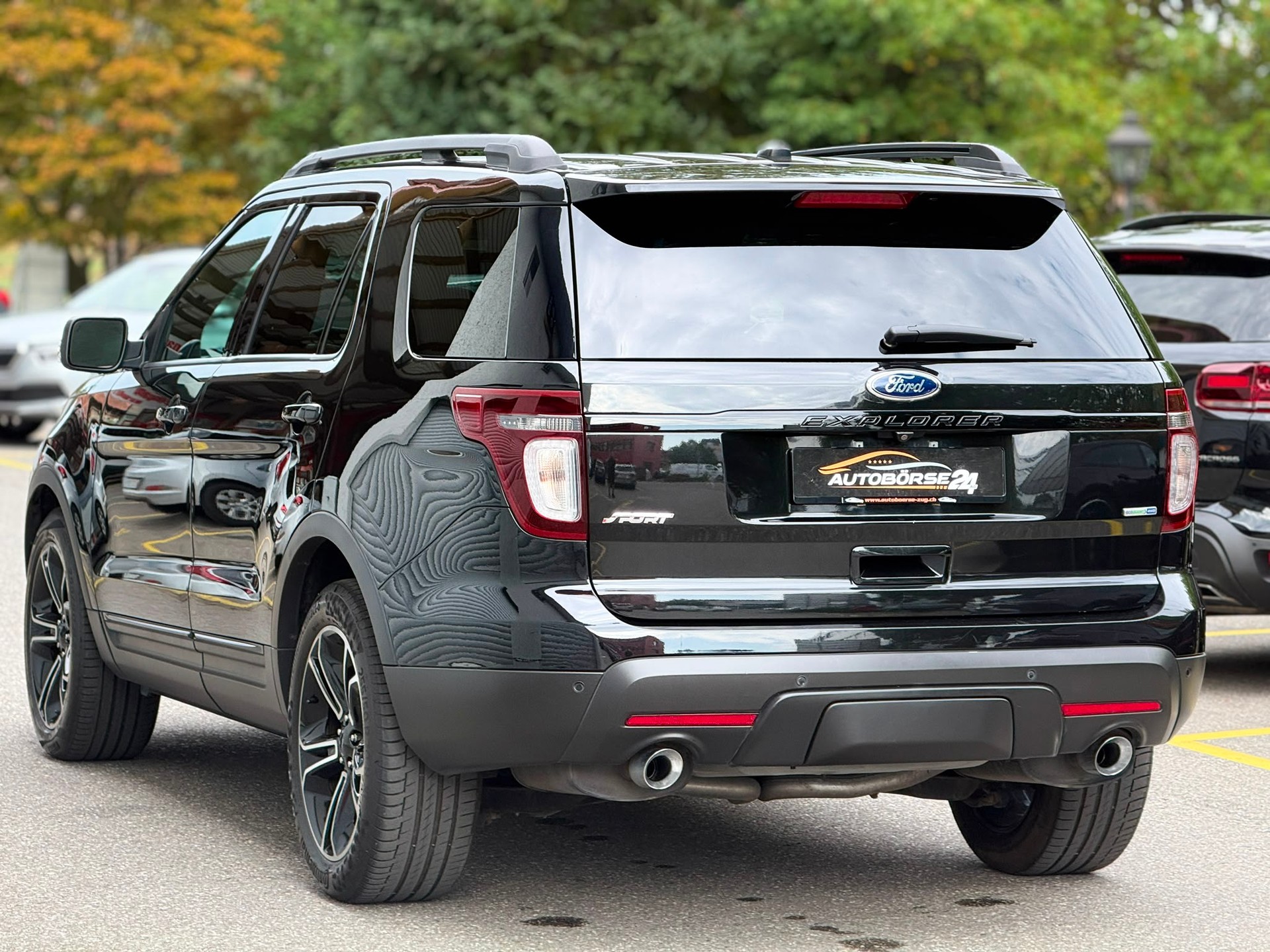 FORD EXPLORER-image-4