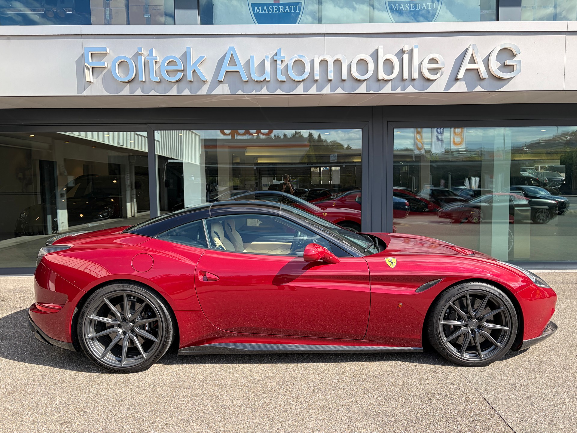 FERRARI California 3.9 V8 T-image-12