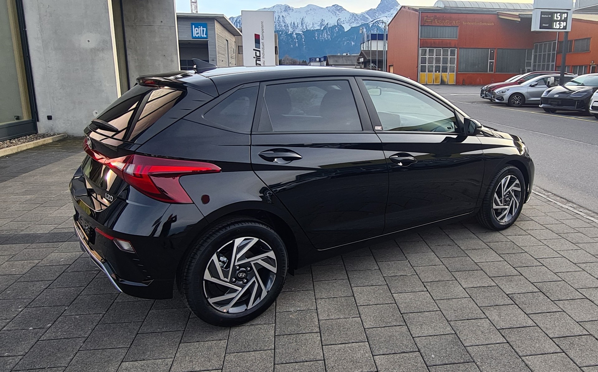 HYUNDAI i20 1.0 T-GDi Amplia GO! DCT-showroom-element-2