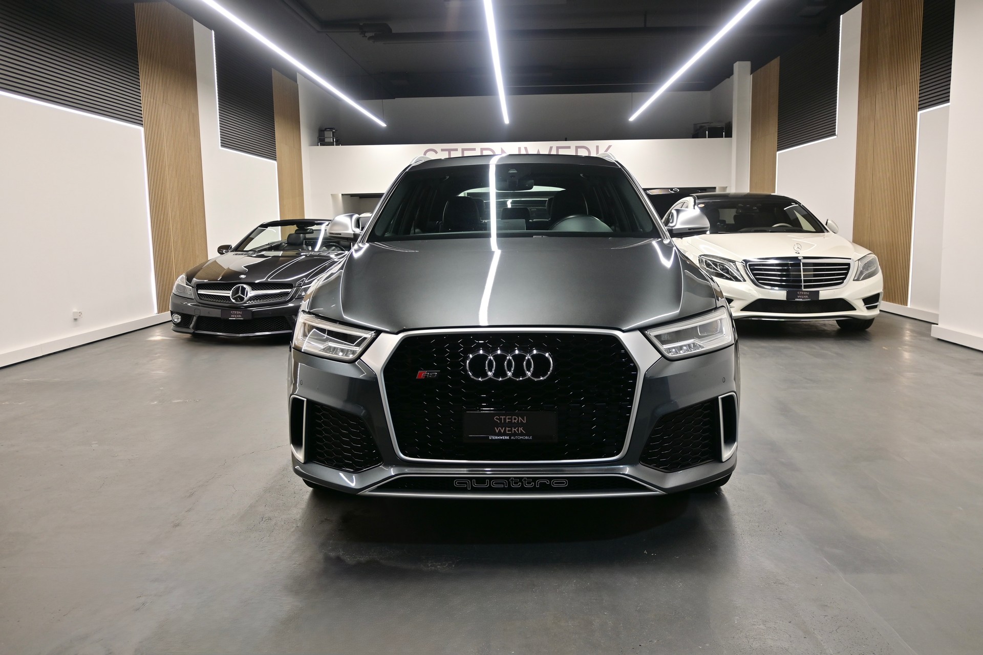 AUDI RS Q3 2.5 TFSI performance quattro S-tronic-showroom-element-1