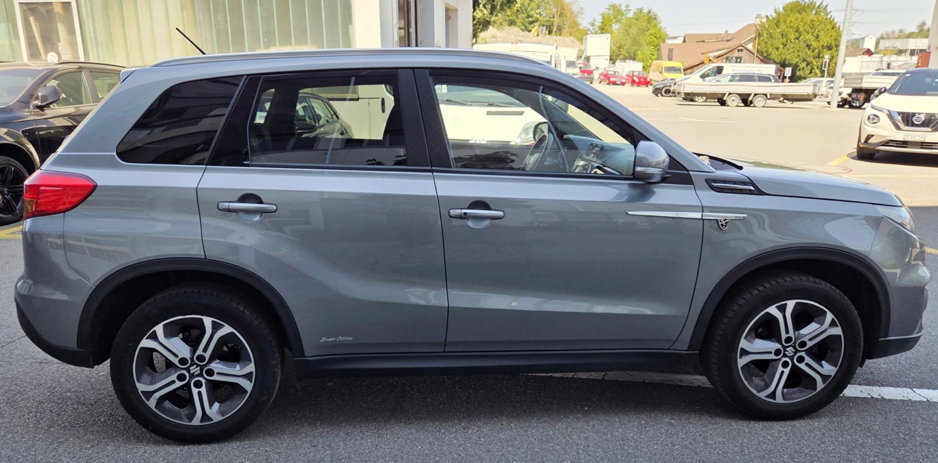 SUZUKI Vitara 1.6 TD Sergio Cellano Top-image-6