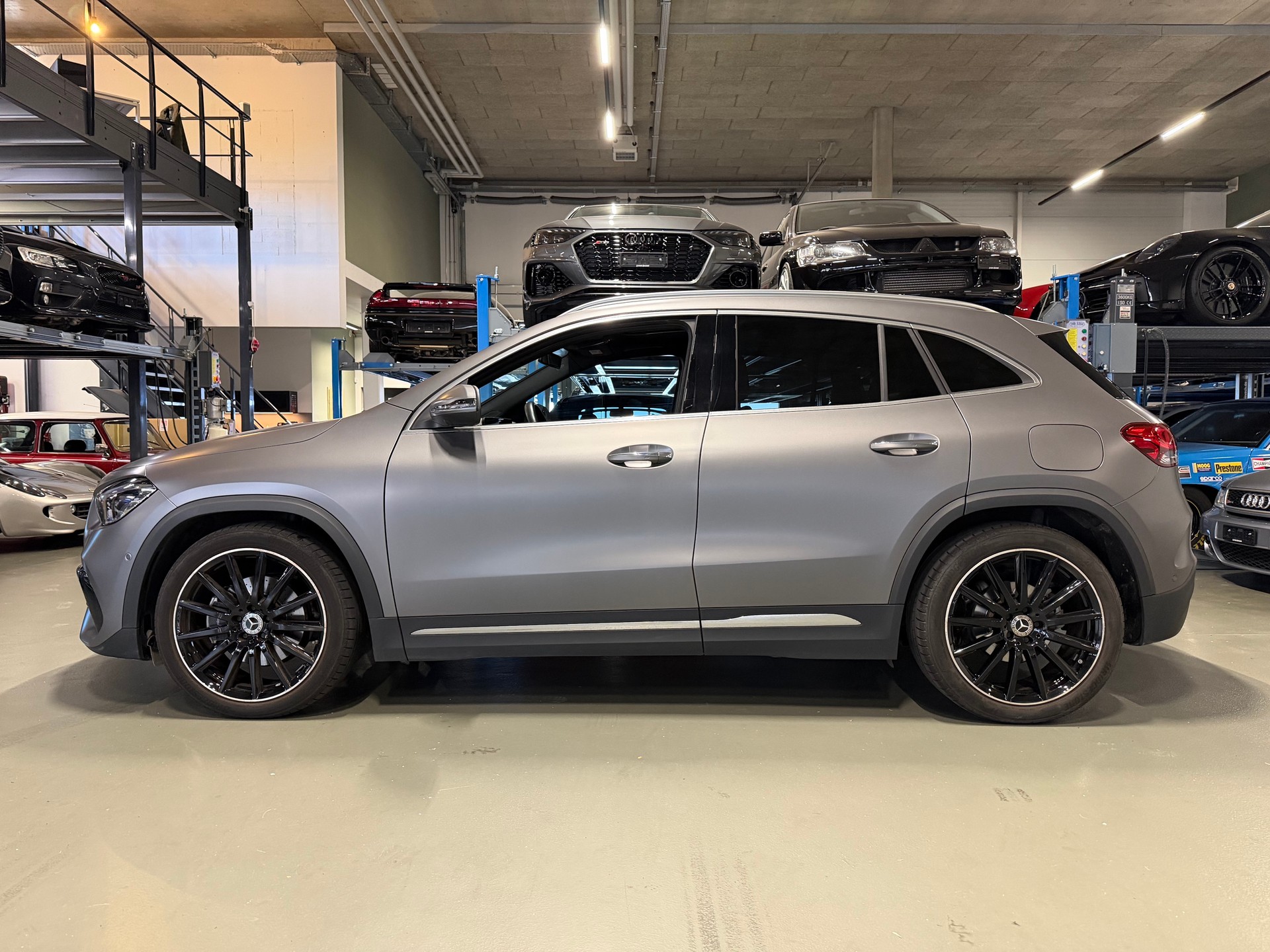 MERCEDES-BENZ GLA 200 AMG Line 7G-DCT *CH VHC*