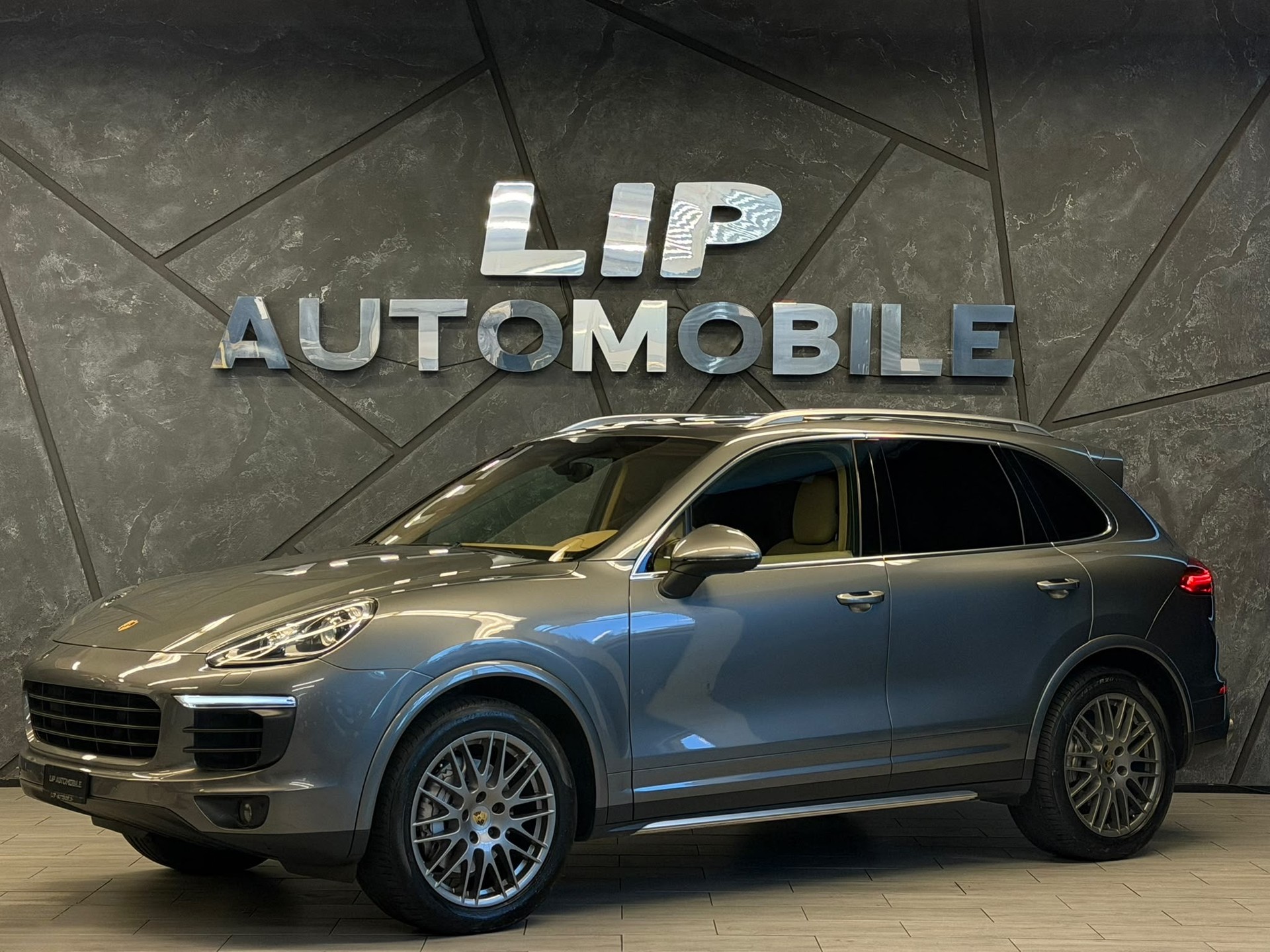 PORSCHE Cayenne S