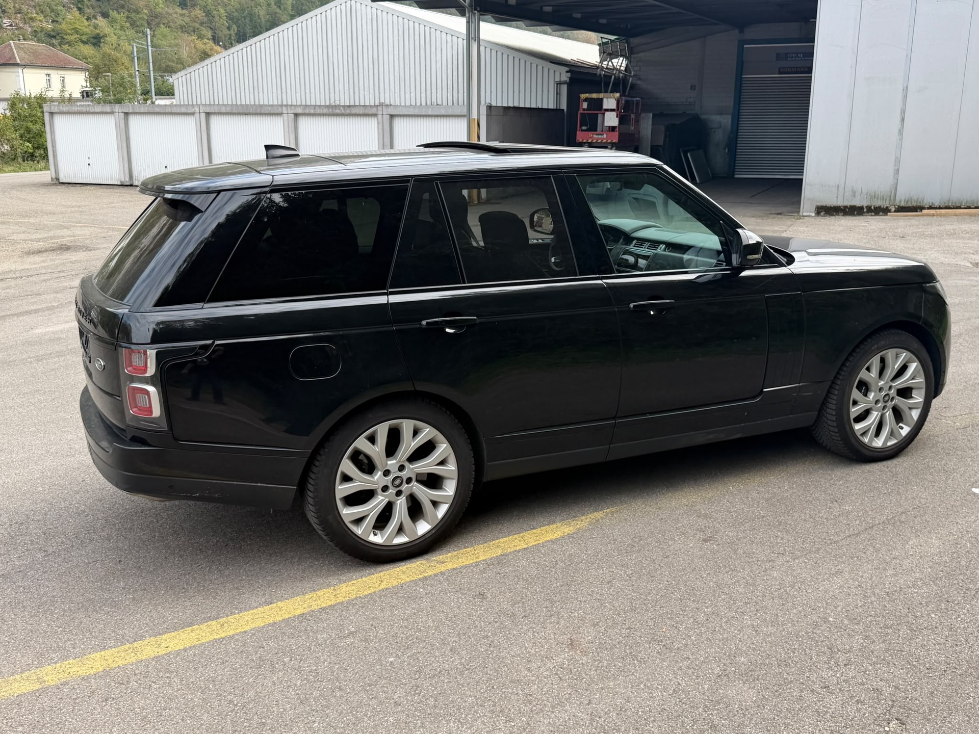 LAND ROVER Range Rover 5.0 V8 S/C Vogue Automatic-image-4