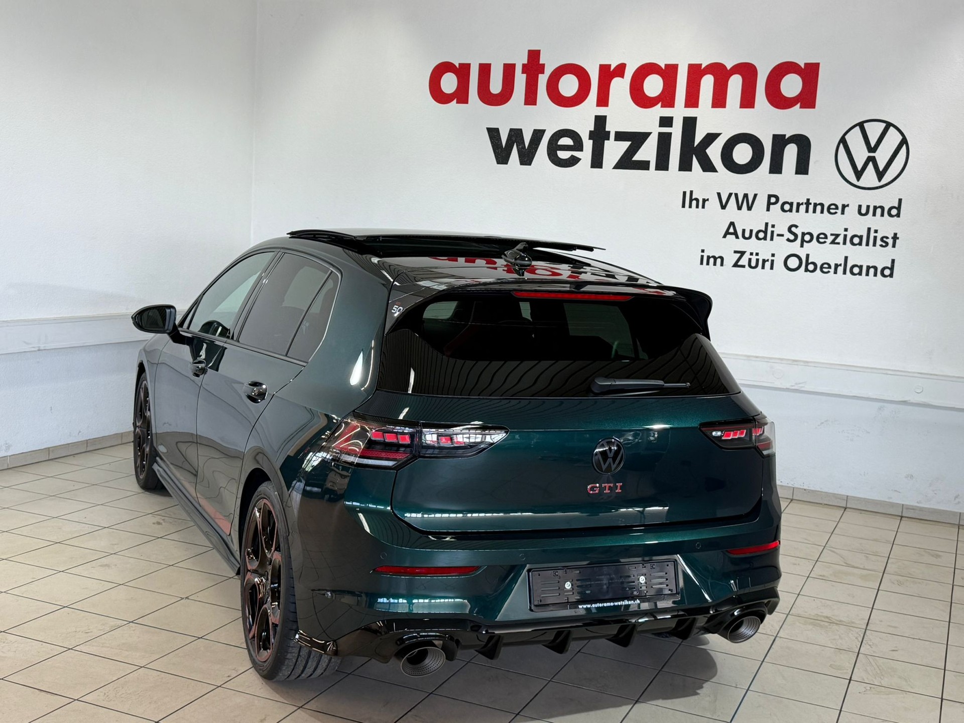VW Golf 2.0 TSI GTI Edition 50 DSG-showroom-element-3