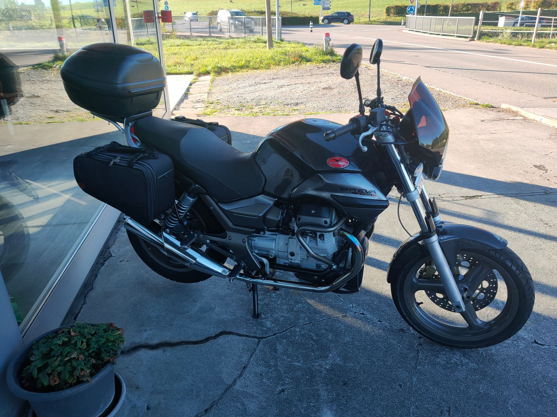 MOTO GUZZI Breva 750-image-0