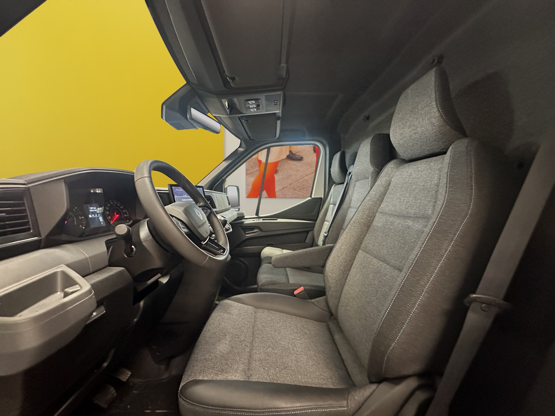 RENAULT Fourgon Advance FG Cabine Traction L2H2 3.5T 2.0 Blue dCi-image-9