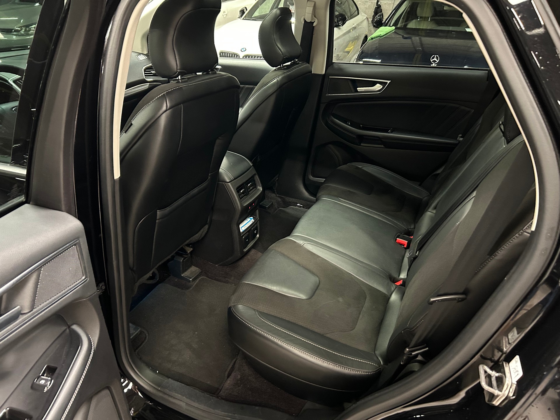 FORD Edge 2.0 TDCi ST-Line 4WD PowerShift-image-10