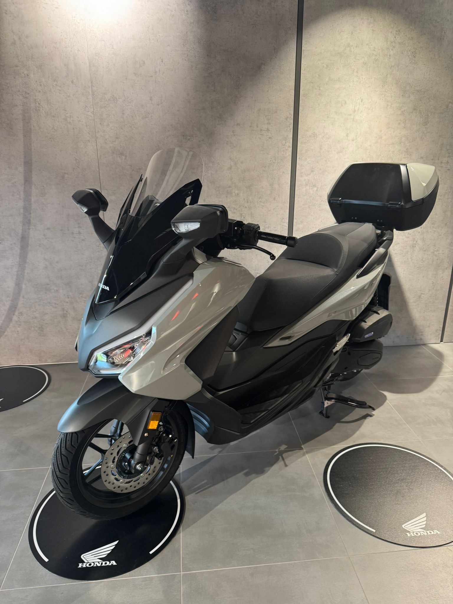 HONDA Nss 125 Forza Smart TopBox-image-1