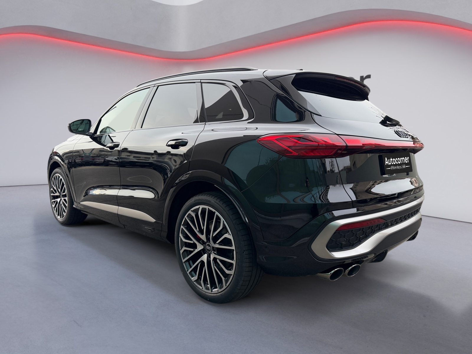 AUDI SQ5 TFSI quattro S-tronic-image-2
