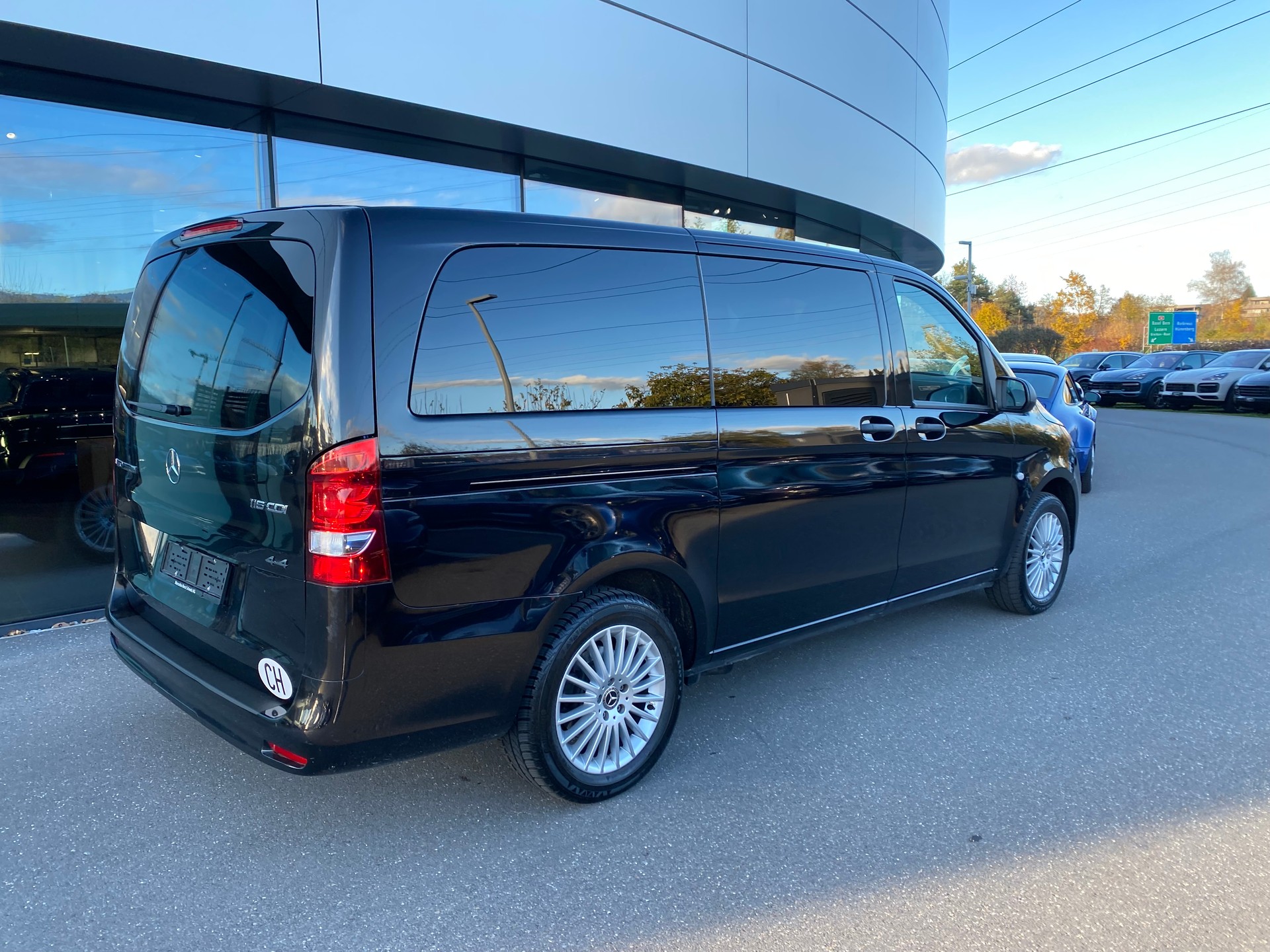 MERCEDES-BENZ Vito 116 CDI Select Tourer 9 Platz Lang 4Matic 9G-Tronic-image-8
