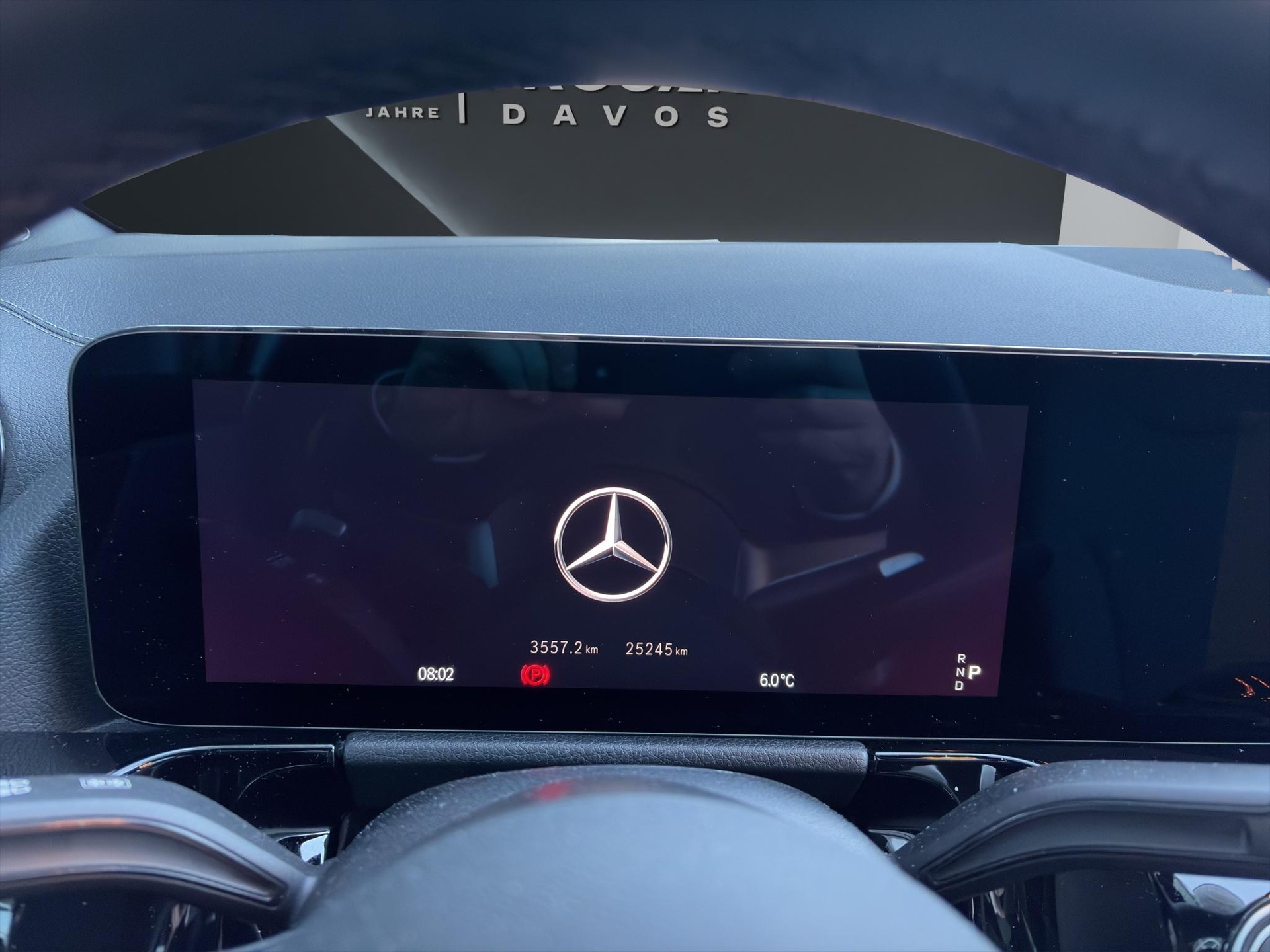MERCEDES-BENZ EQA 350 Swiss Star AMG Line 4matic-image-7