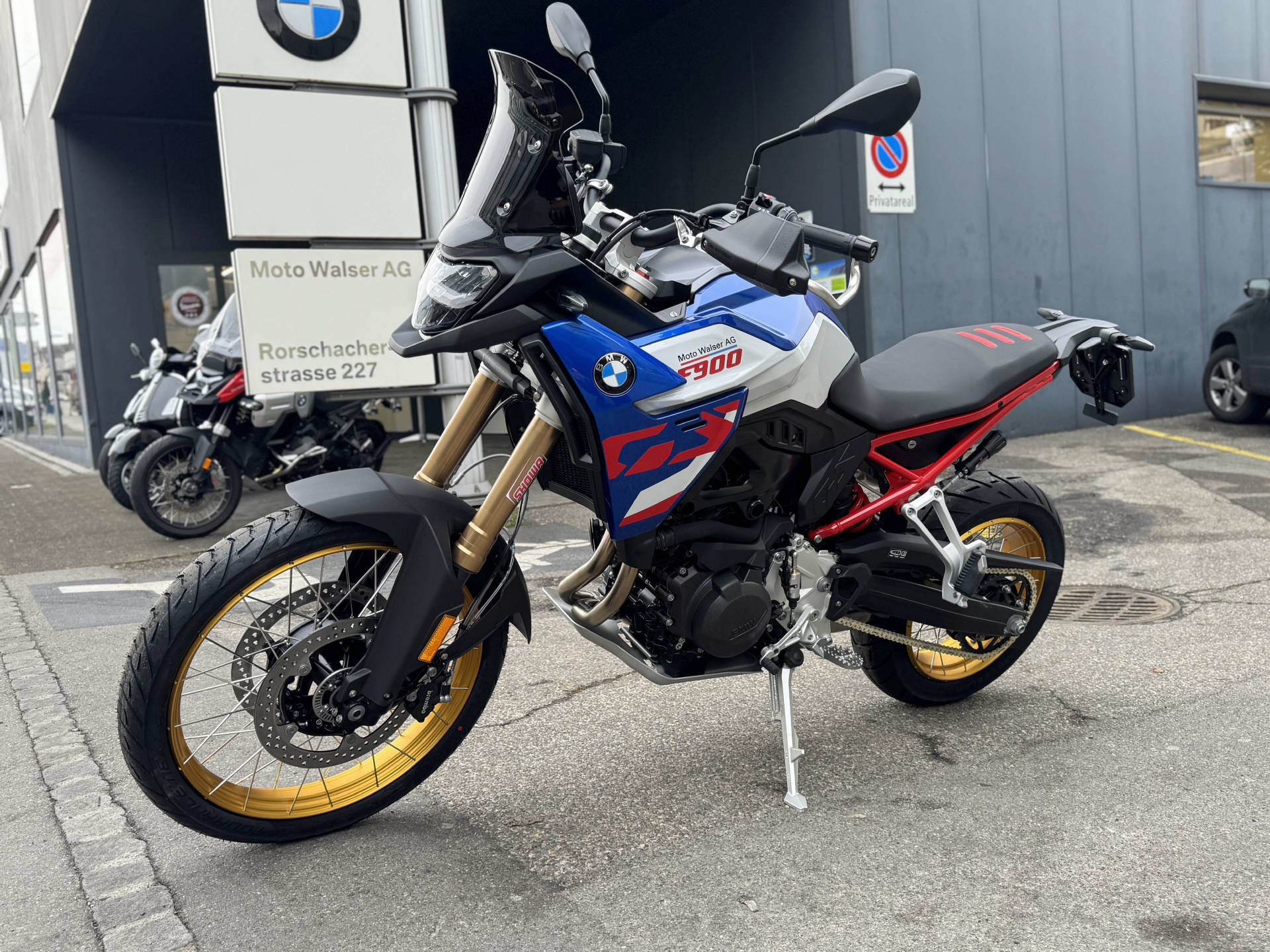 BMW F 900 GS-image-0
