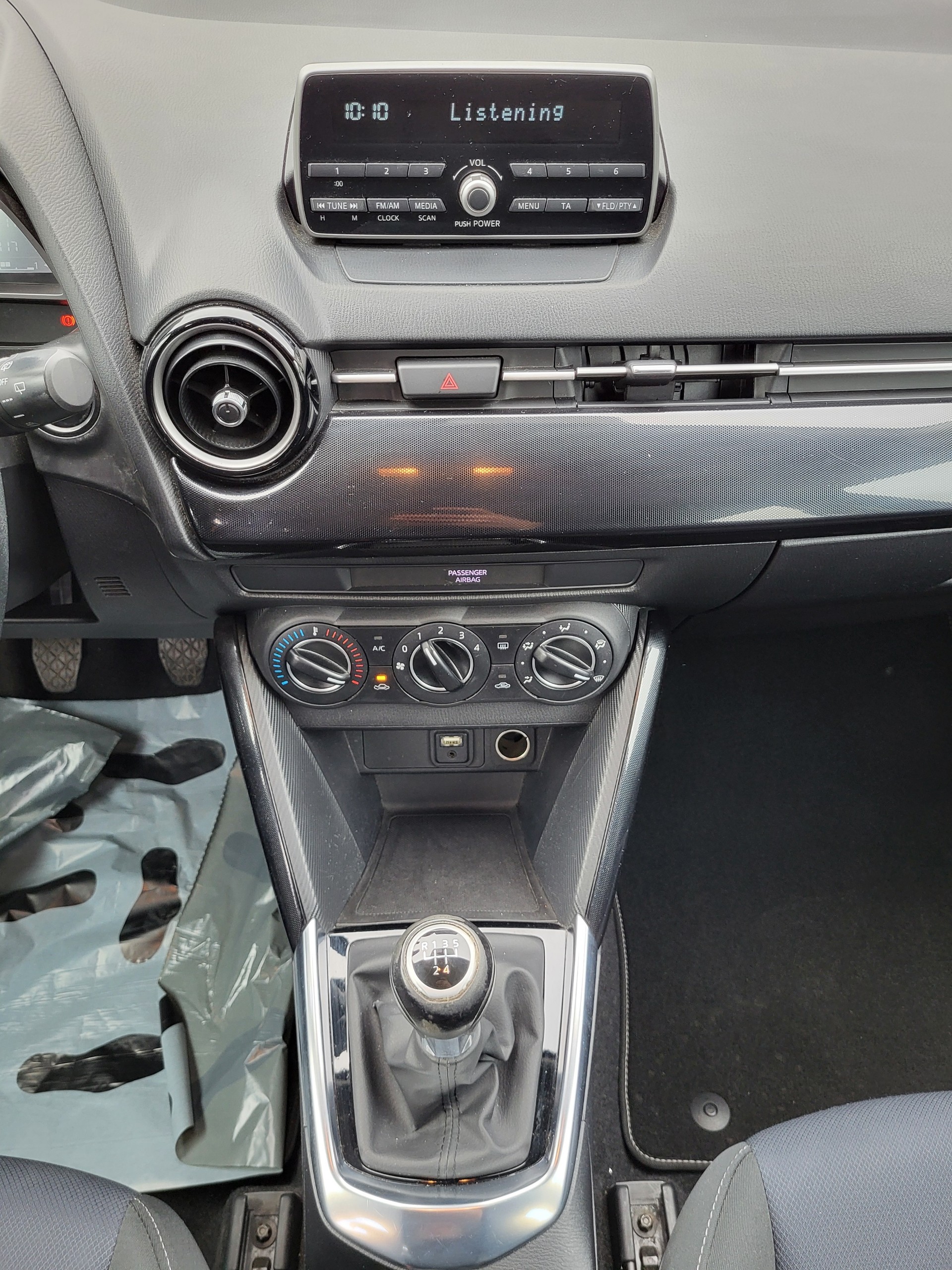 MAZDA 2 1.5i 16V Skyactiv-G Ambition-image-7