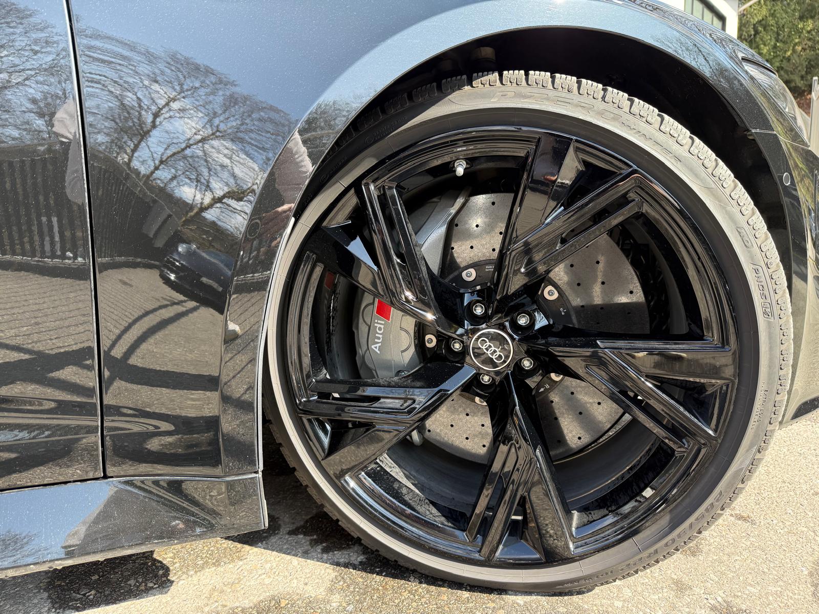 AUDI RS6 Avant 4.0 TFSI V8 quattro-image-8
