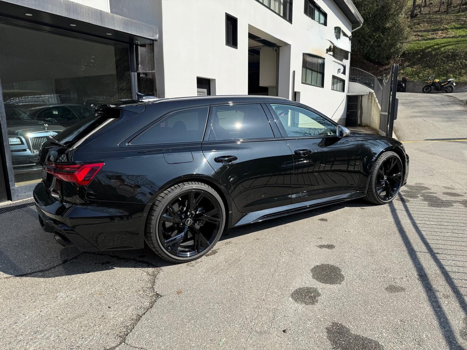 AUDI RS6 Avant 4.0 TFSI V8 quattro-image-7
