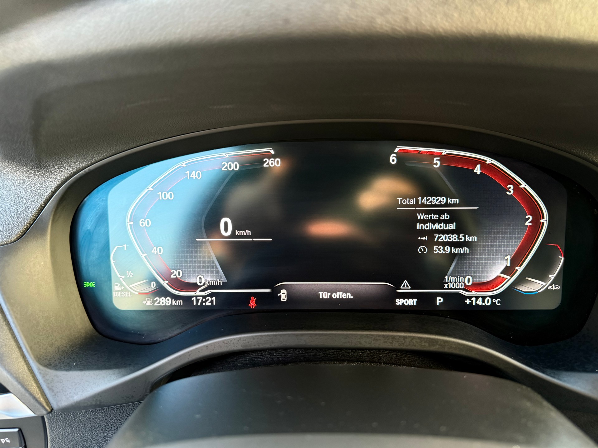 BMW X3 xDrive 20d Individual M Sport Steptronic-image-26