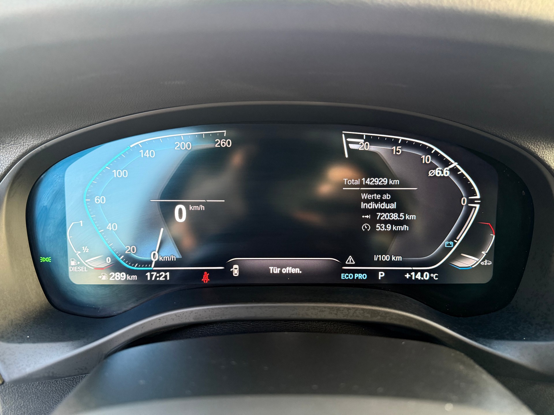 BMW X3 xDrive 20d Individual M Sport Steptronic-image-27