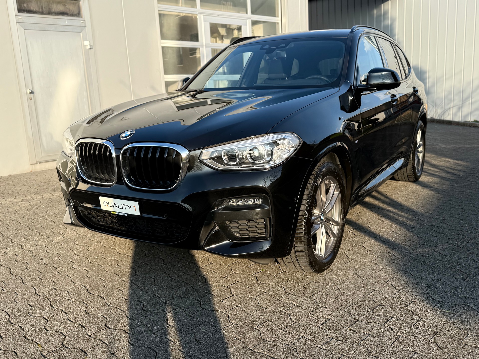 BMW X3 xDrive 20d Individual M Sport Steptronic-showroom-element-3