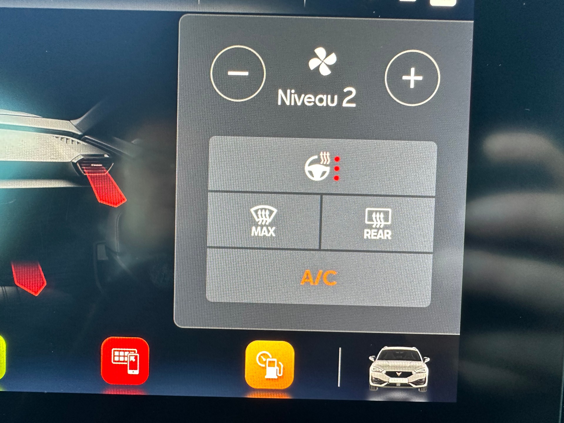 CUPRA LEON ST 1.4 e-HYBRID pHEV DSG-image-10