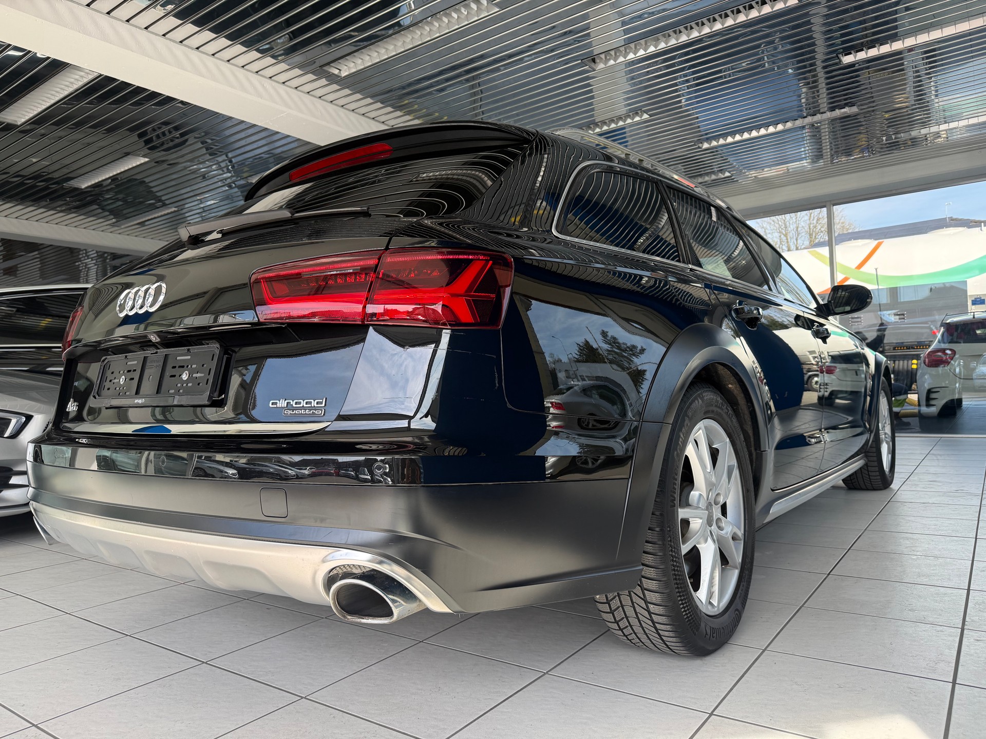 AUDI A6 allroad 3.0 TDI V6 quattro S-tronic-showroom-element-3