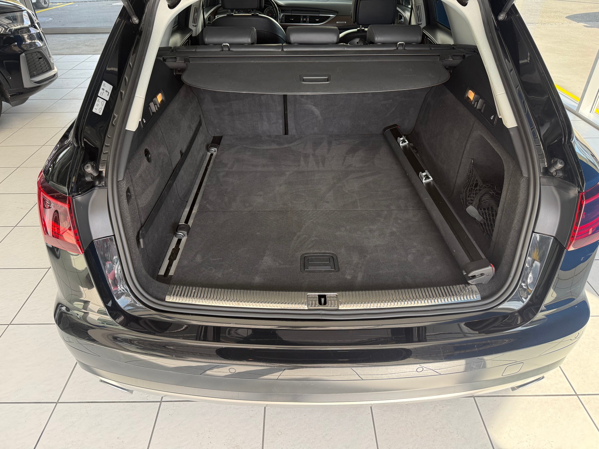AUDI A6 allroad 3.0 TDI V6 quattro S-tronic-image-7