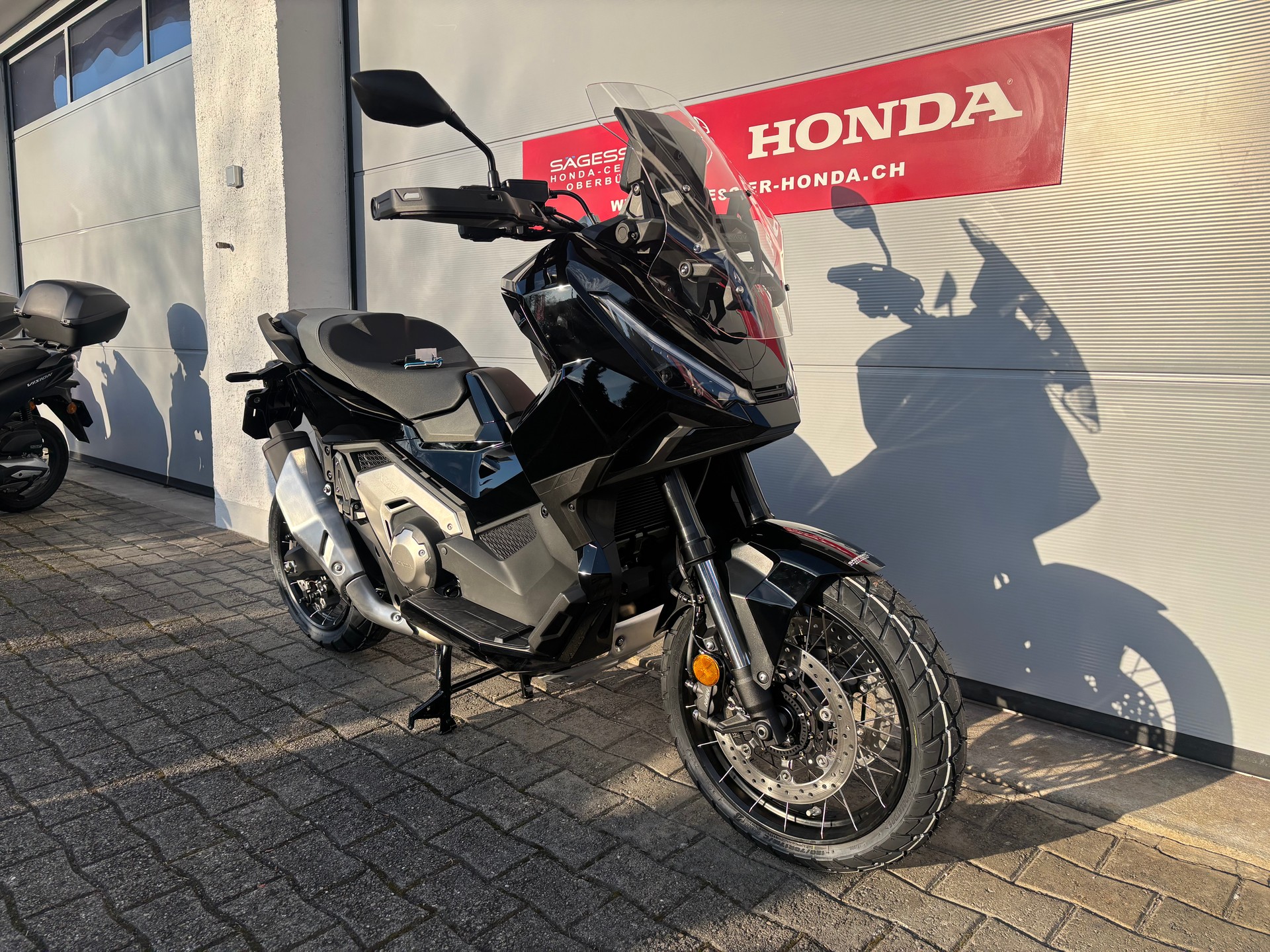 HONDA X-ADV 750-image-5