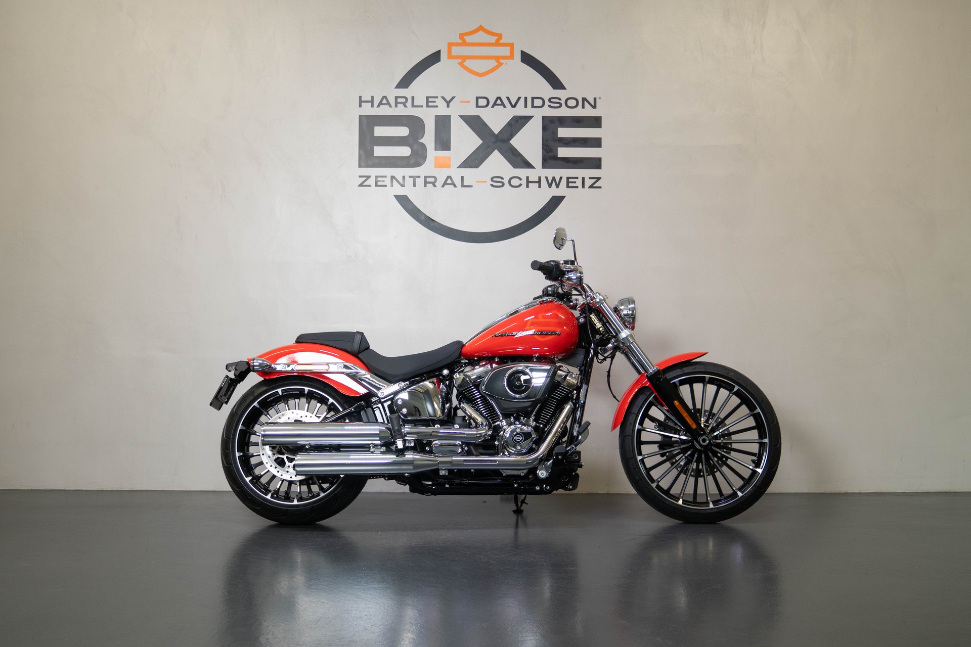 HARLEY-DAVIDSON FXBR Breakout 117-image-0