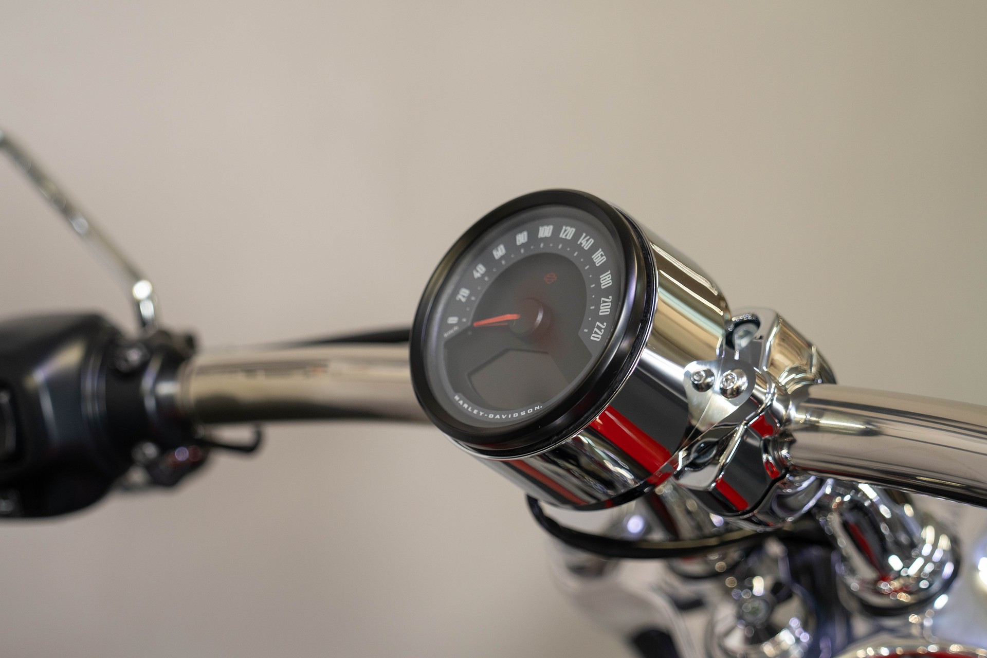 HARLEY-DAVIDSON FXBR Breakout 117-image-8
