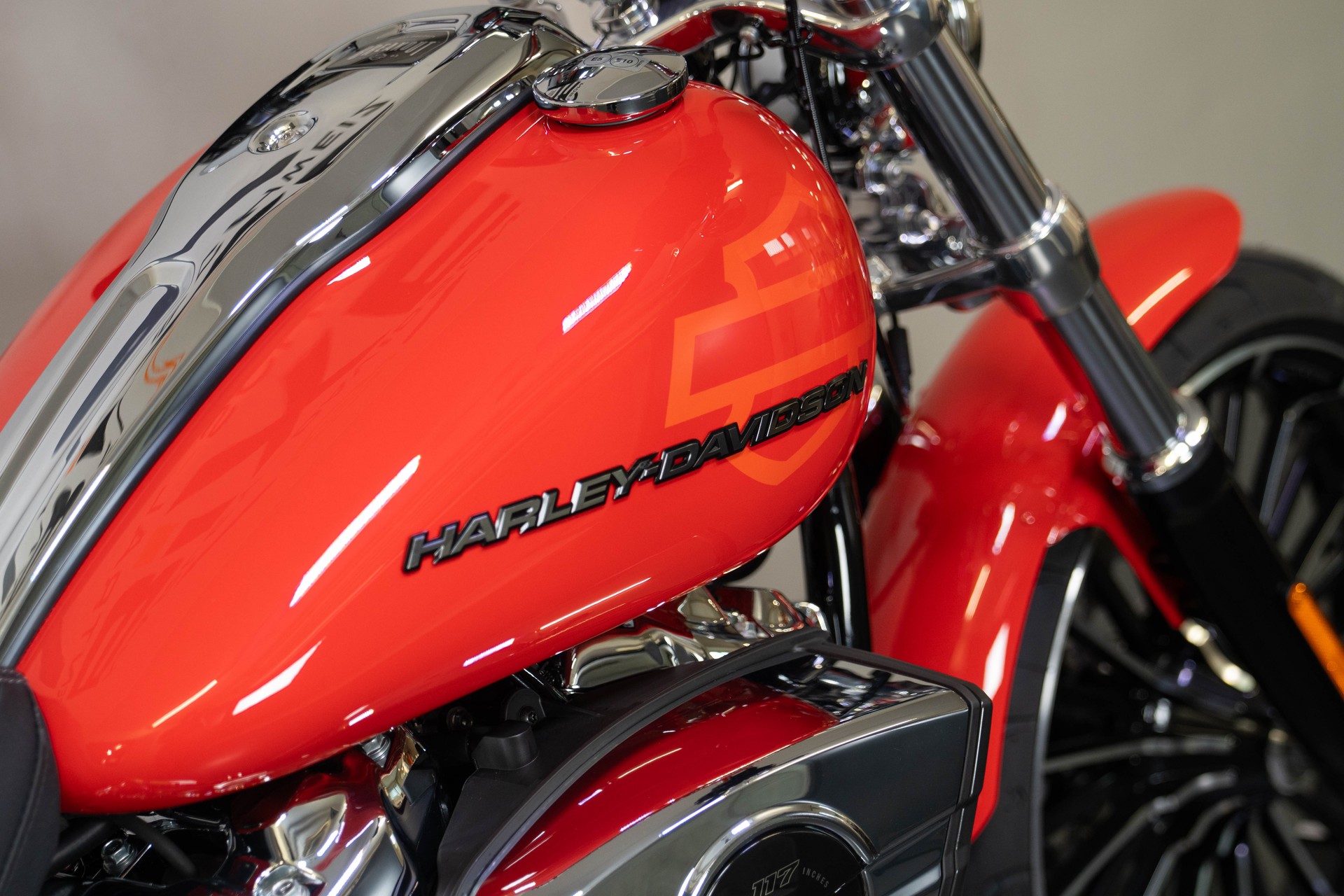 HARLEY-DAVIDSON FXBR Breakout 117-image-7